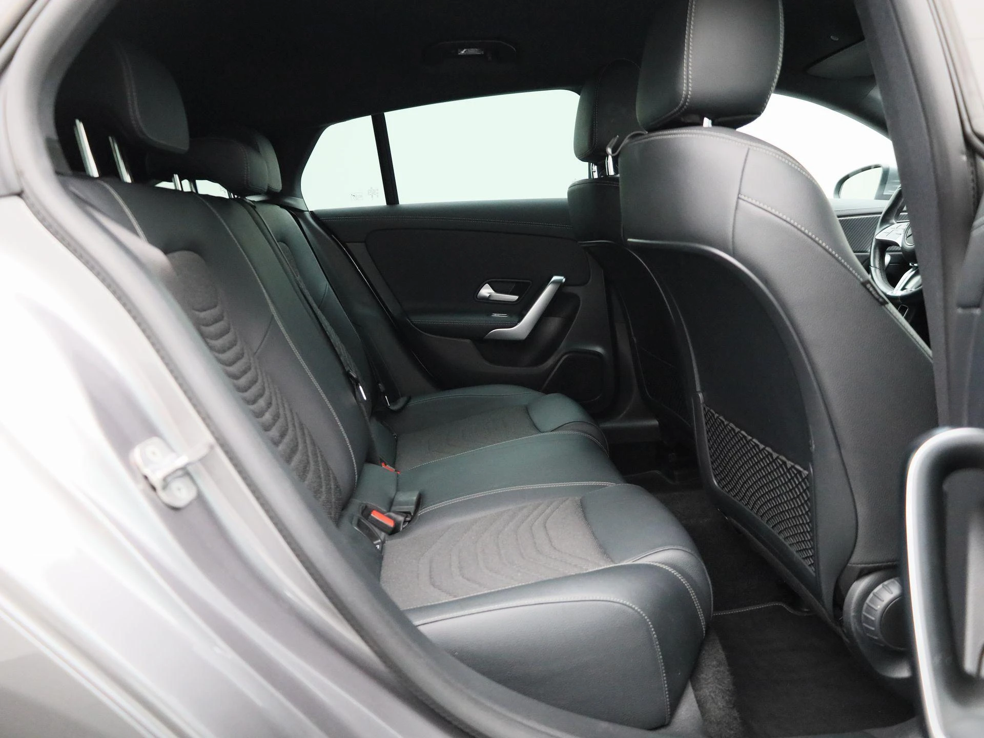 Mercedes-Benz-CLA-image-41