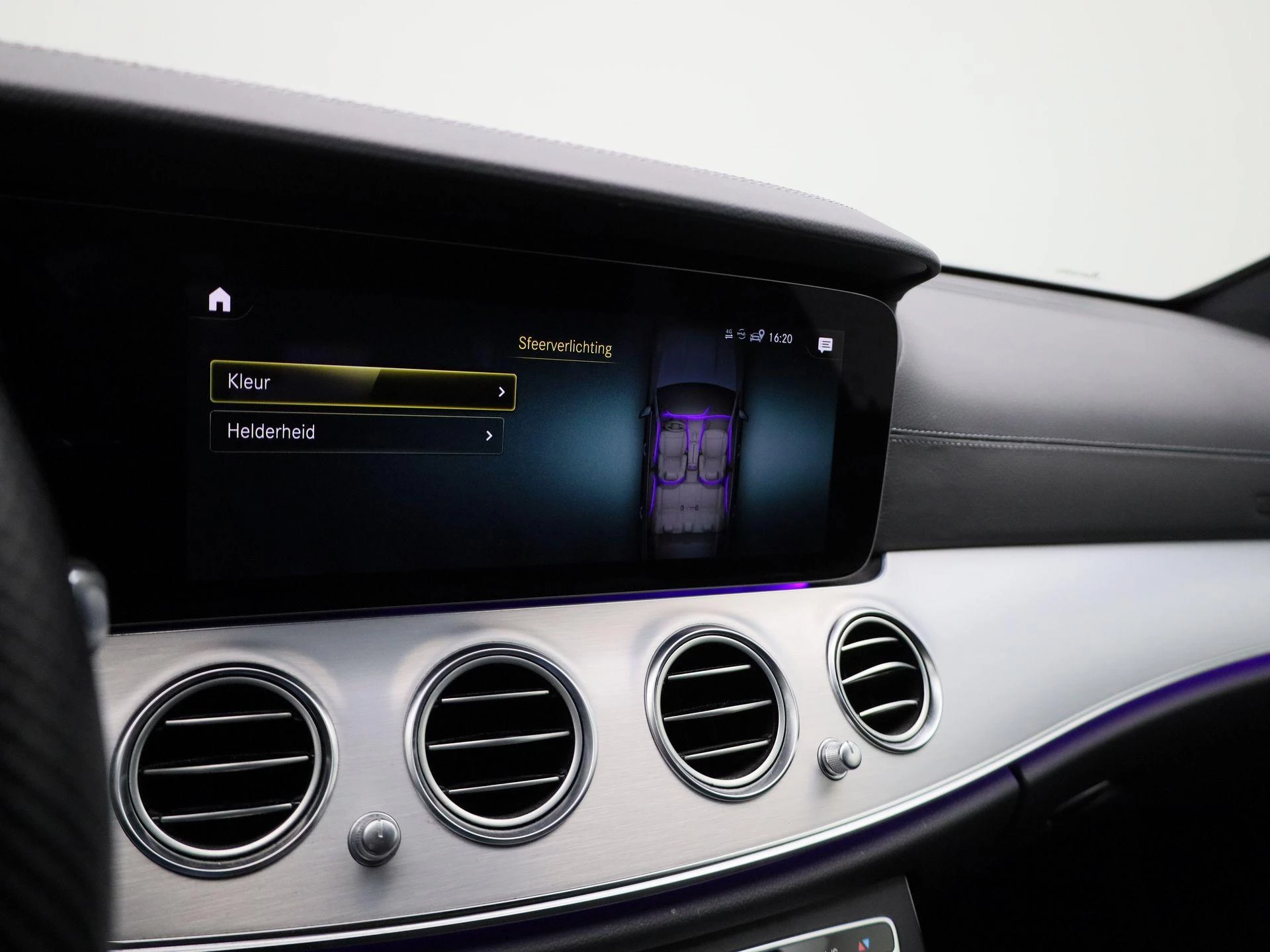 Mercedes-Benz-Classe E-image-25