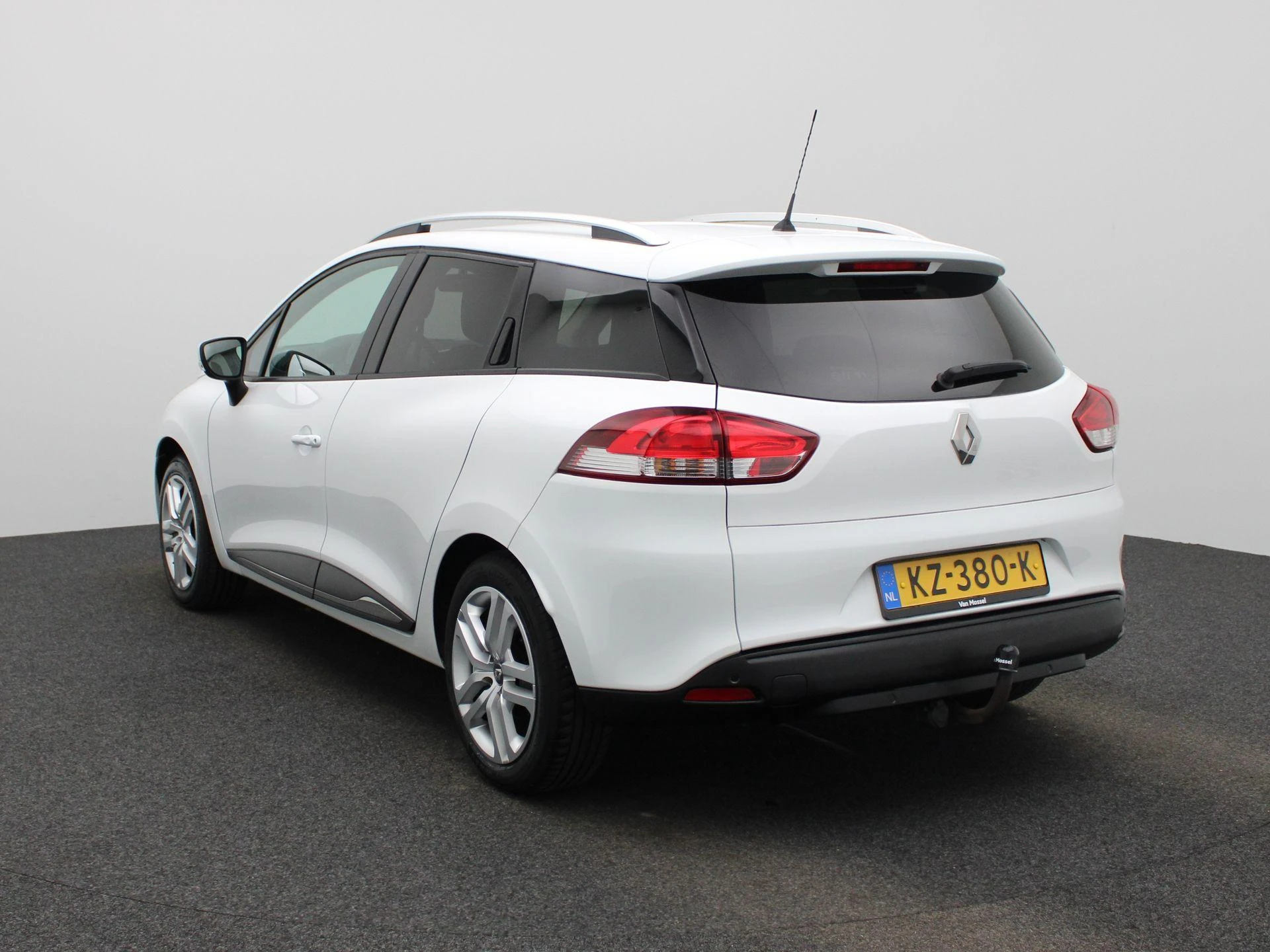 Renault-Clio-image-1