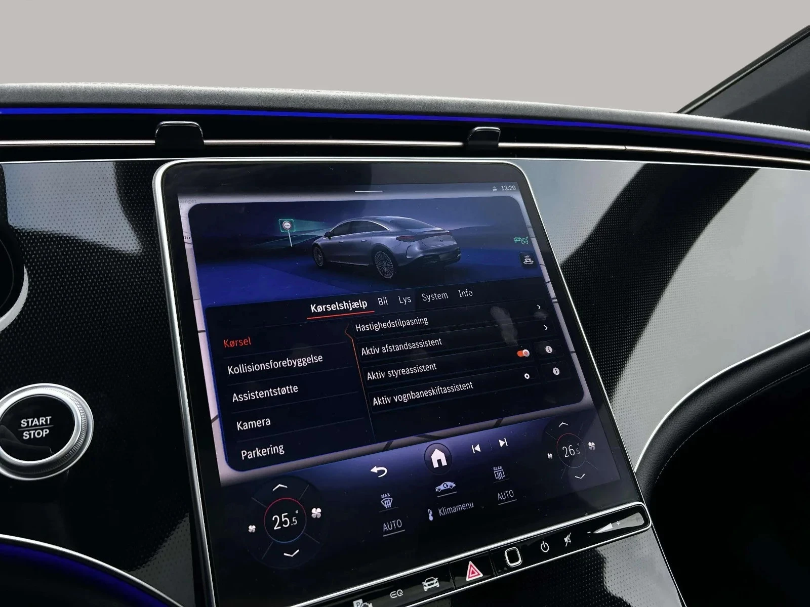 Mercedes-Benz-EQS-image-18