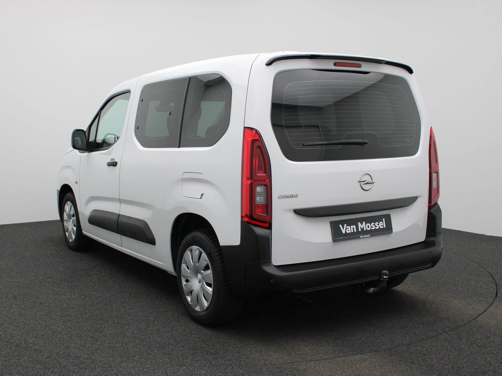 Opel-Combo Life-image-1