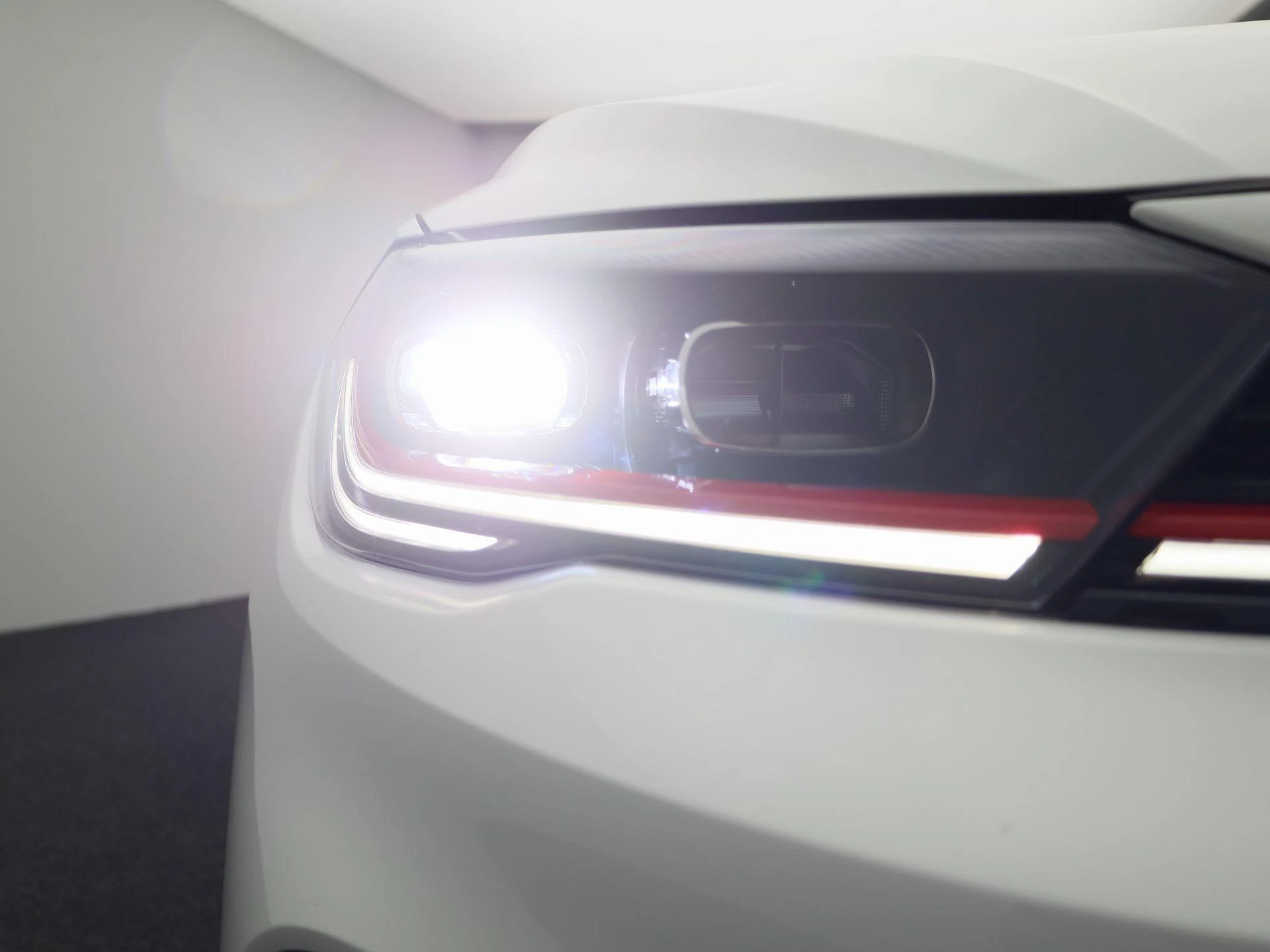 Volkswagen-Polo-image-42