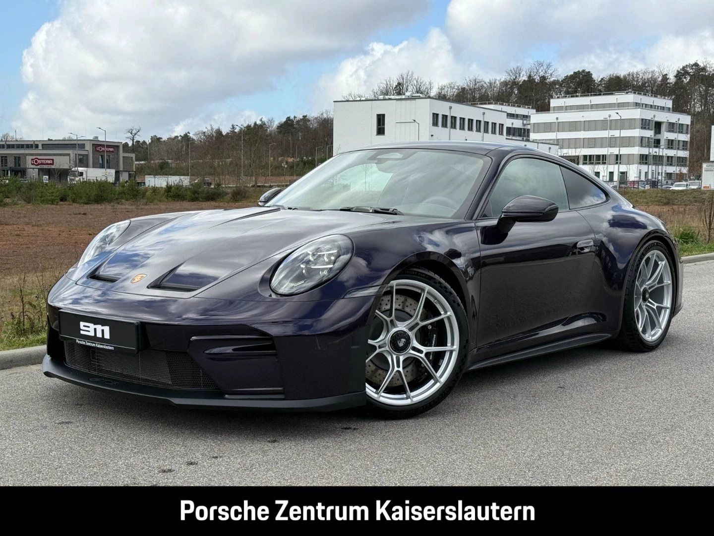 Porsche-911-image-0