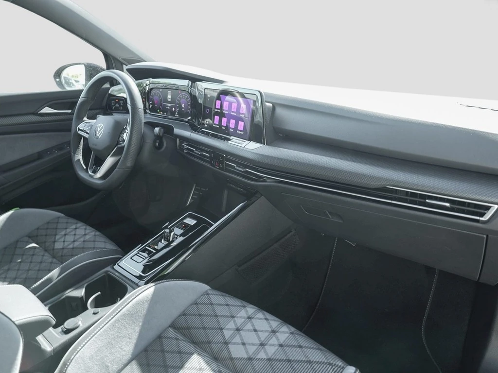 Volkswagen-Golf-image-8