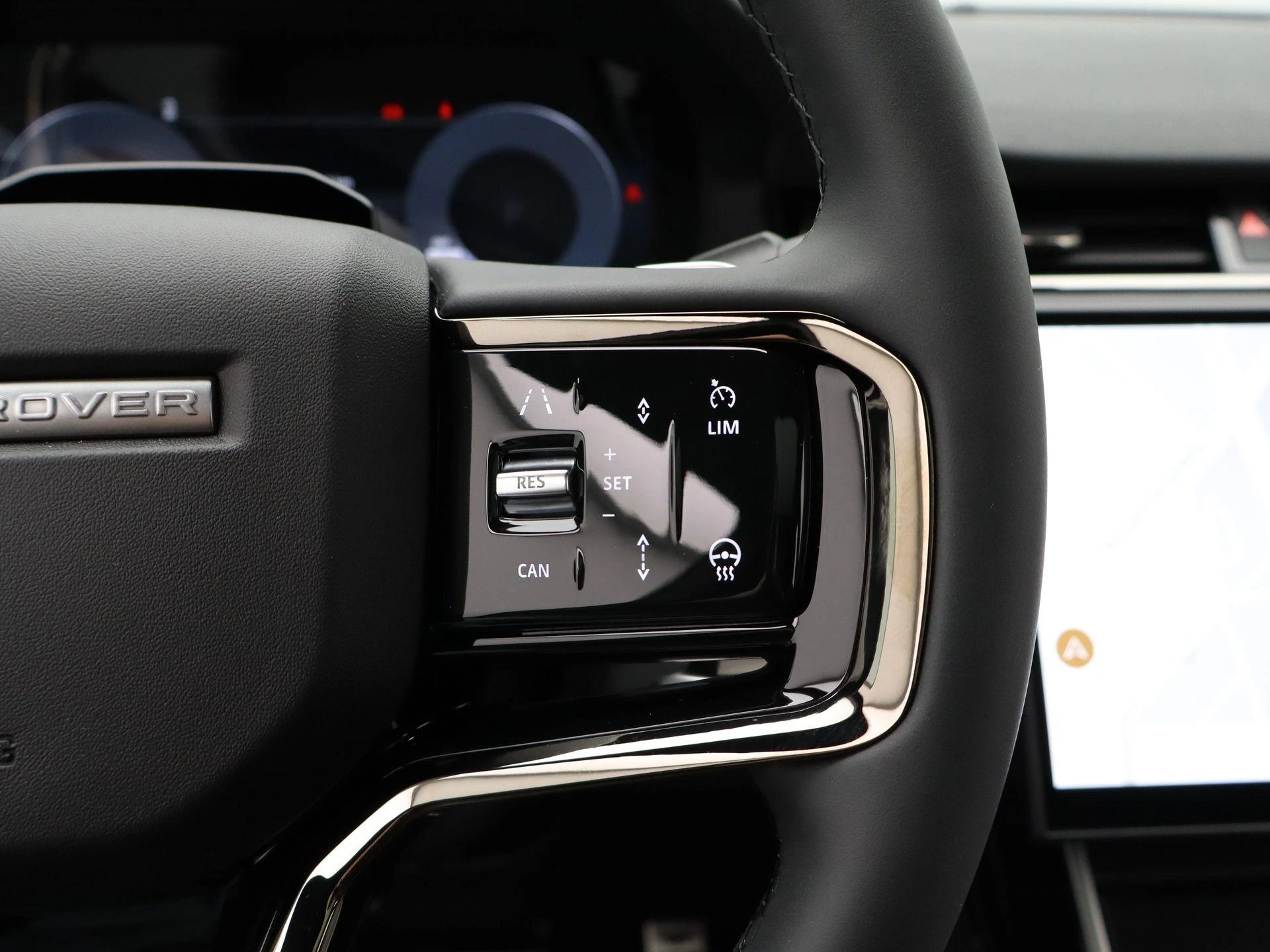 Land Rover-Range Rover Evoque-image-19