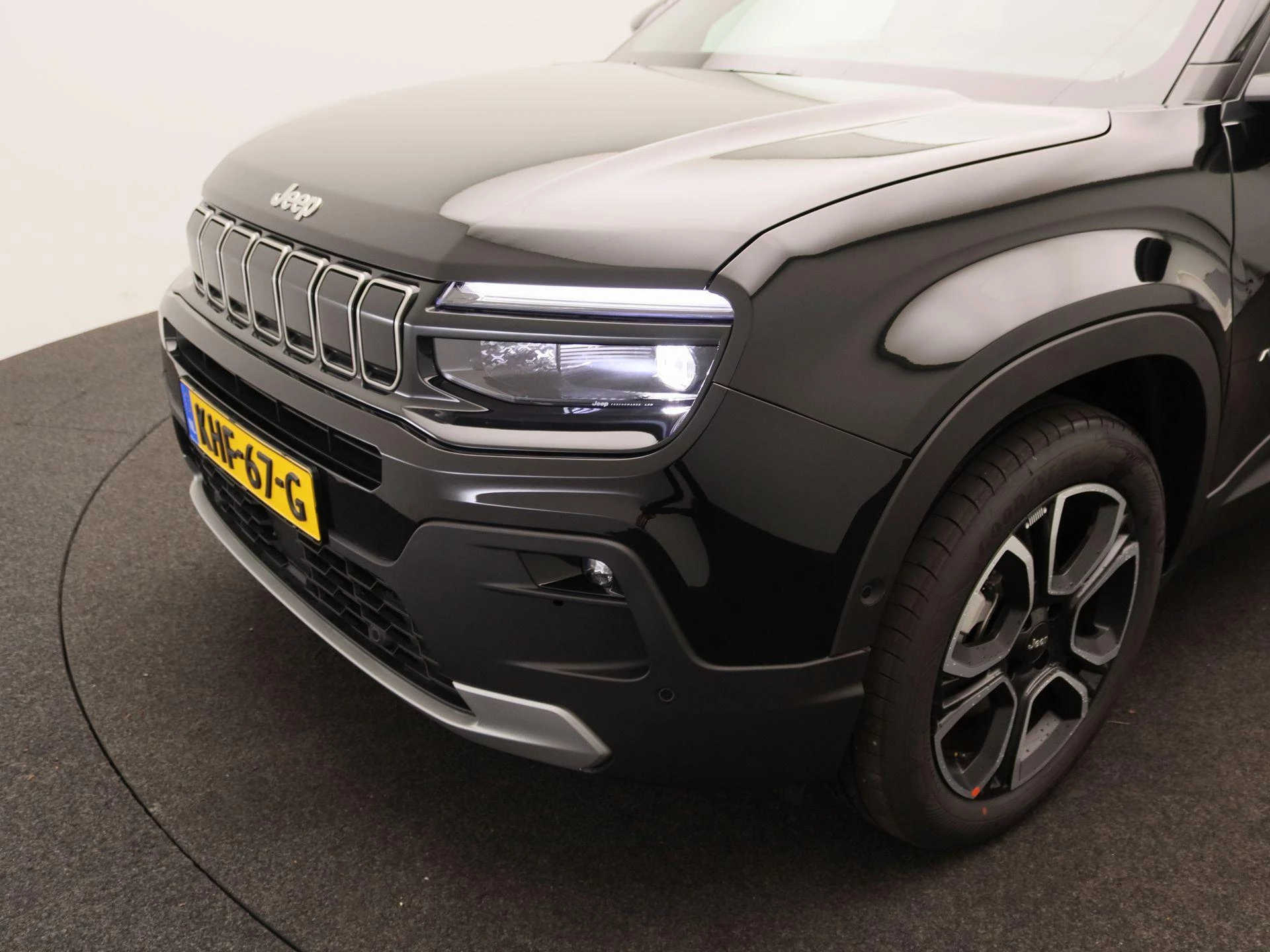 Jeep Avenger 1.2 e-Hybrid Summit