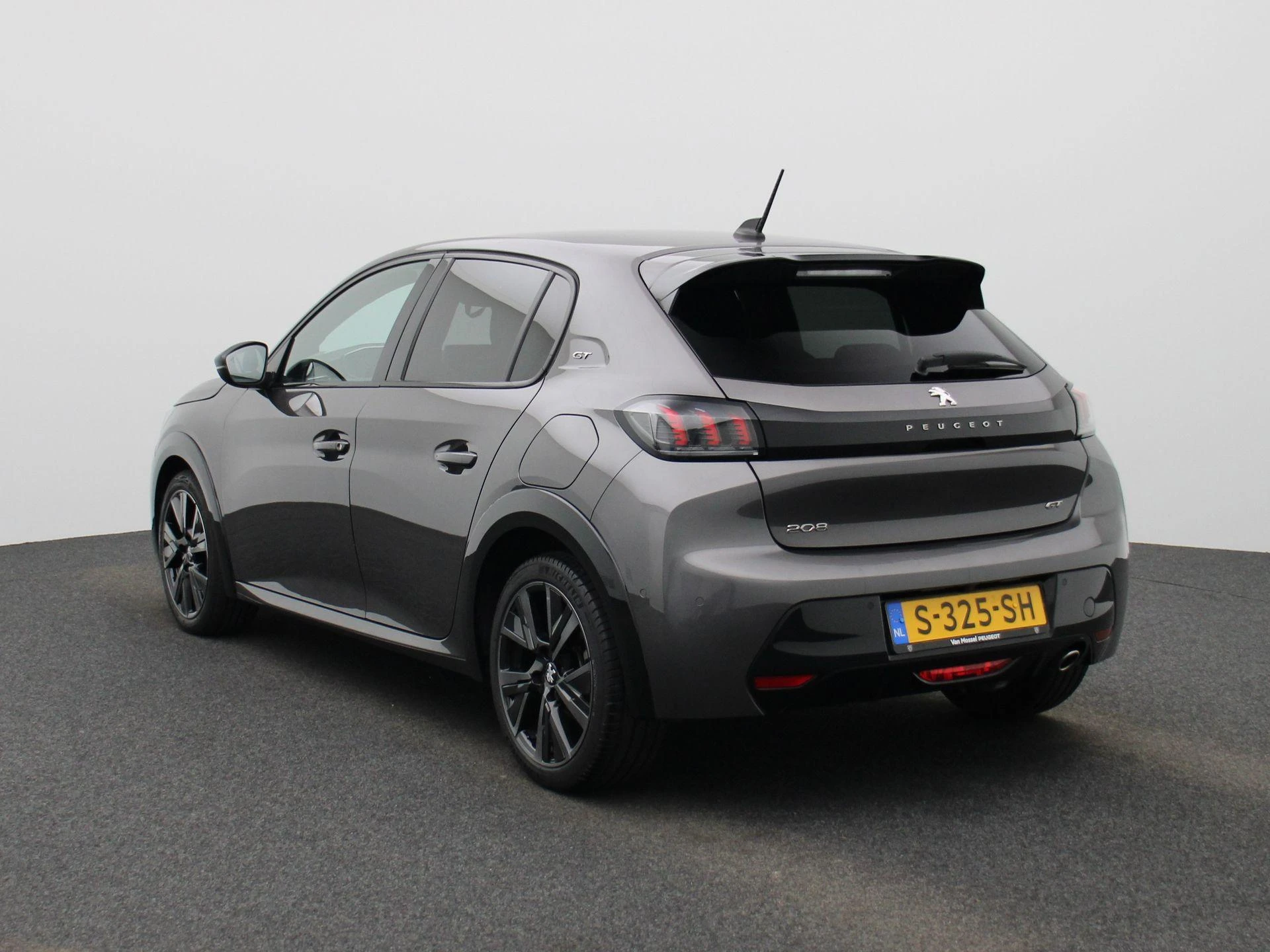 Peugeot-208-image-1