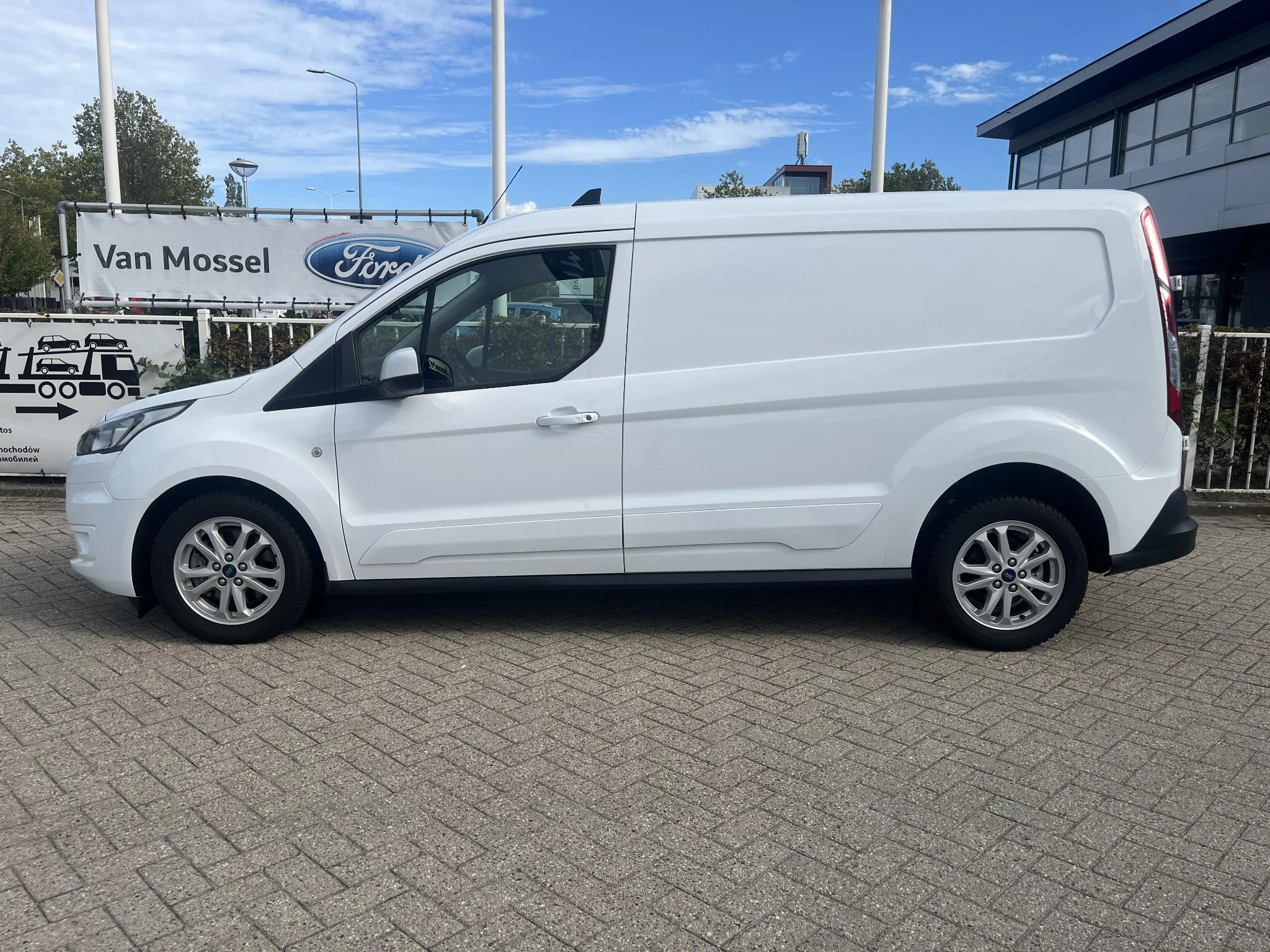 Ford-Transit Connect-image-7