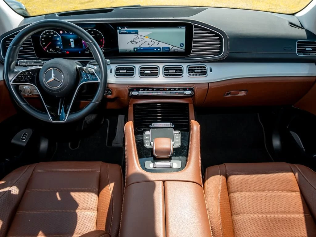 Mercedes-Benz-GLE 300 d-image-13