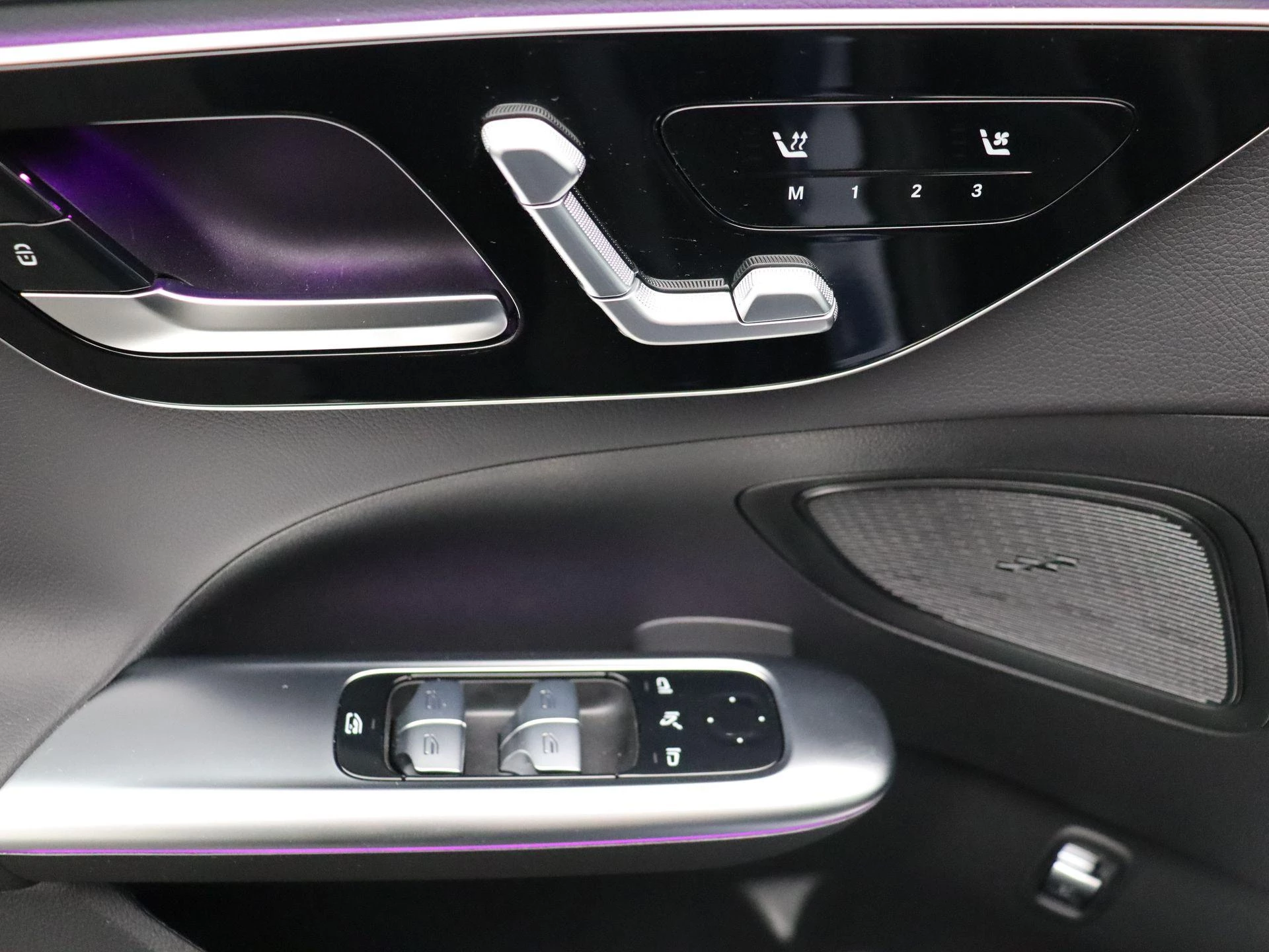 Mercedes-Benz C-Klasse 300 de 4MATIC Break AMG Line + LEDER + PANO + TREKHAAK + DIGITAL LIGHT +