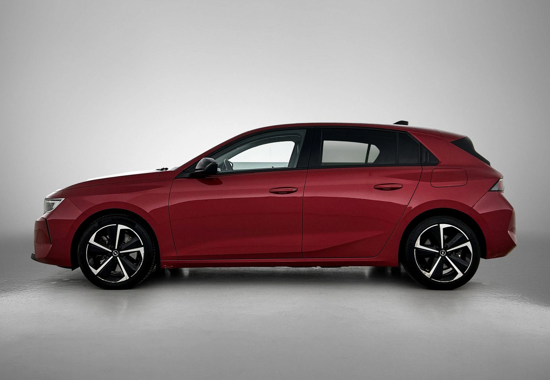 Opel-Astra-image-1