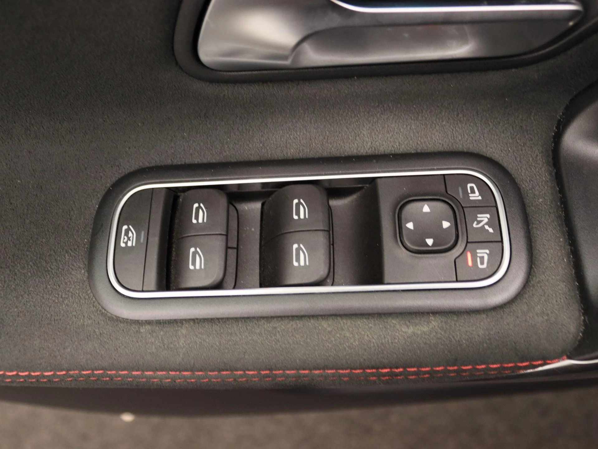Mercedes-Benz-A-Klasse-image-21