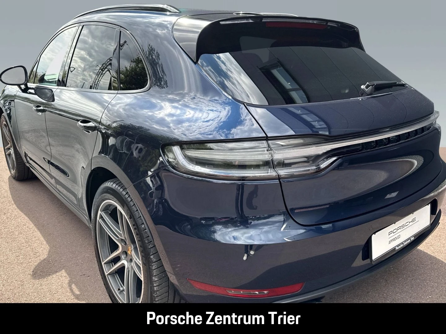 Porsche-Macan-image-9
