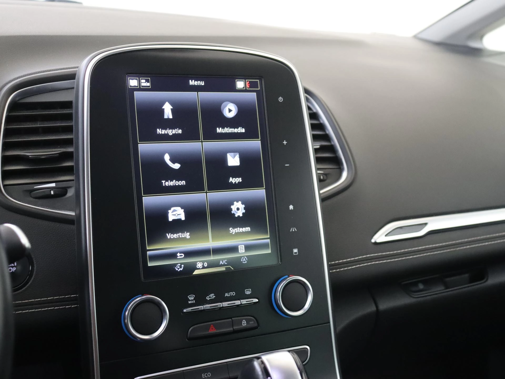 Renault-Scénic-image-19