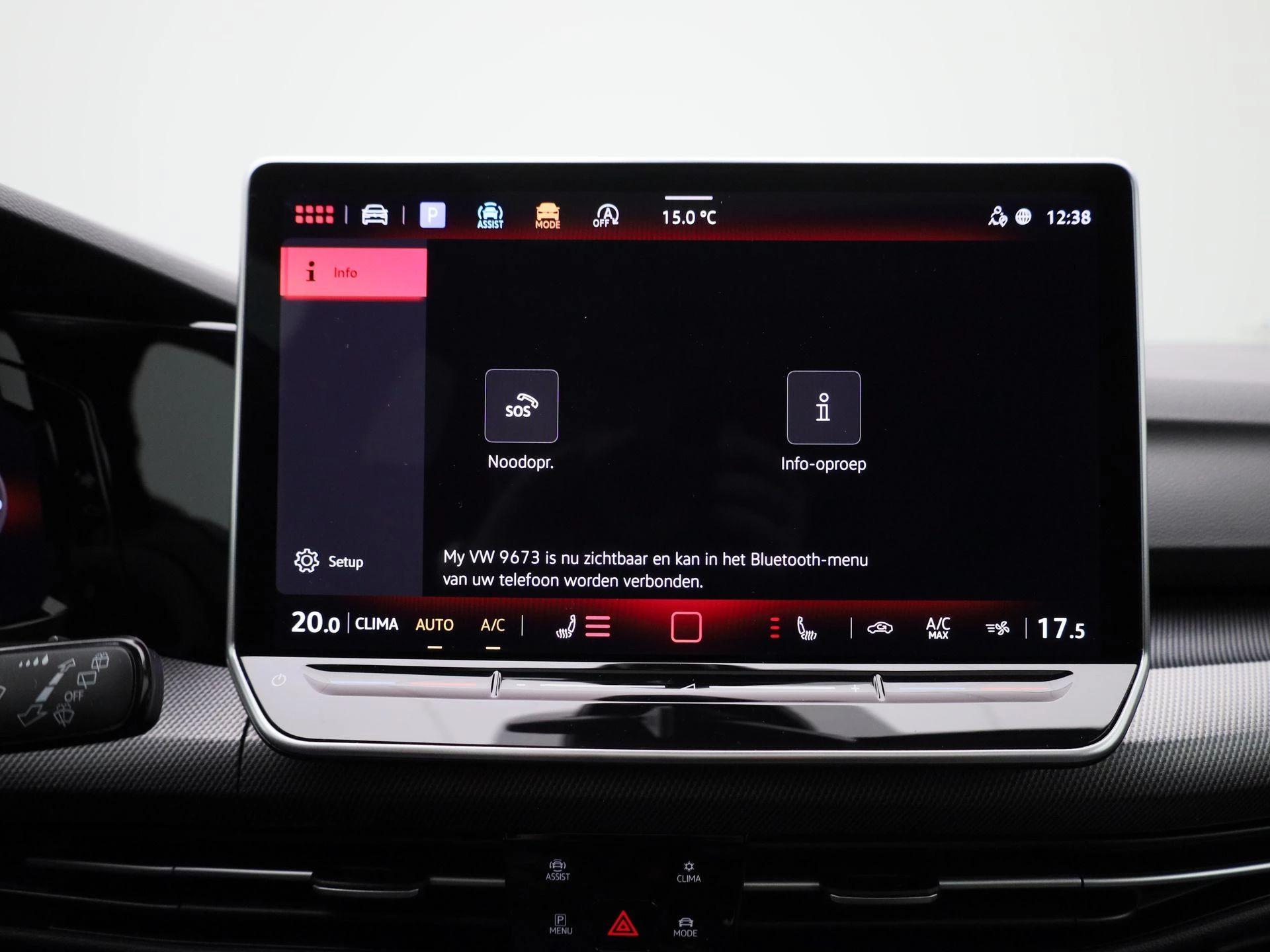 Volkswagen-Golf-image-24