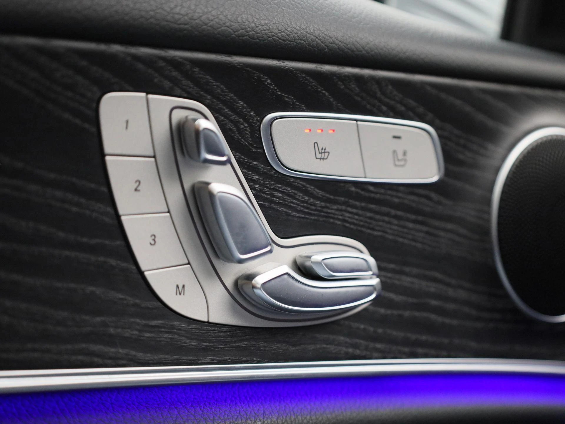 Mercedes-Benz-E-Klasse-image-34