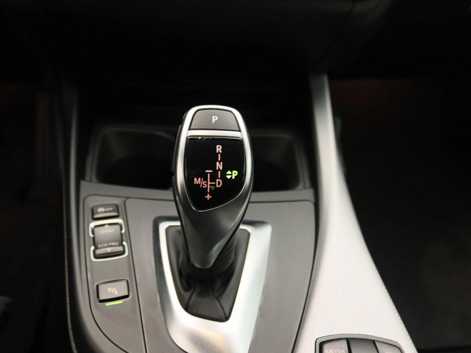 BMW-2 Serie-image-10