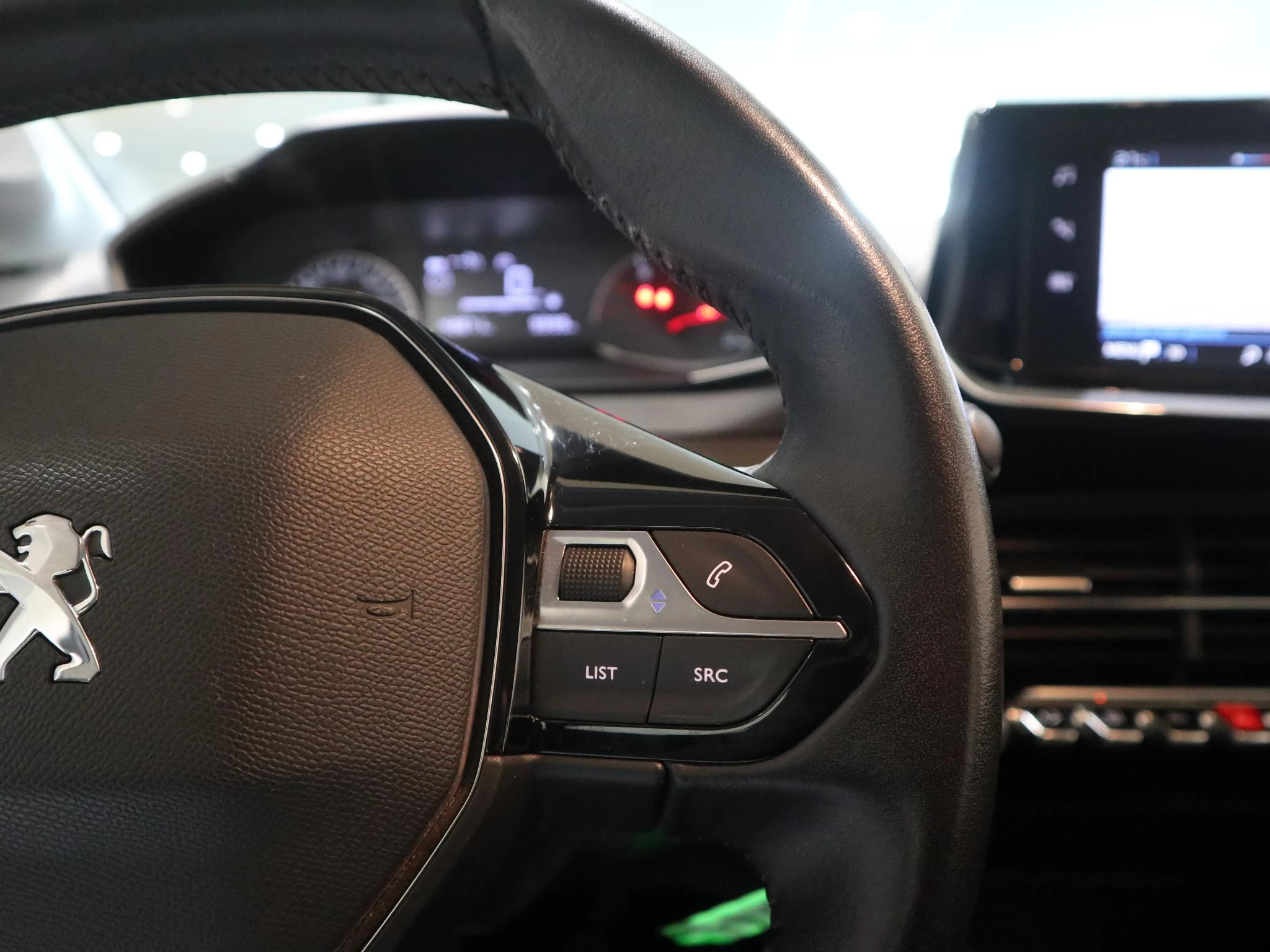 Peugeot-208-image-13