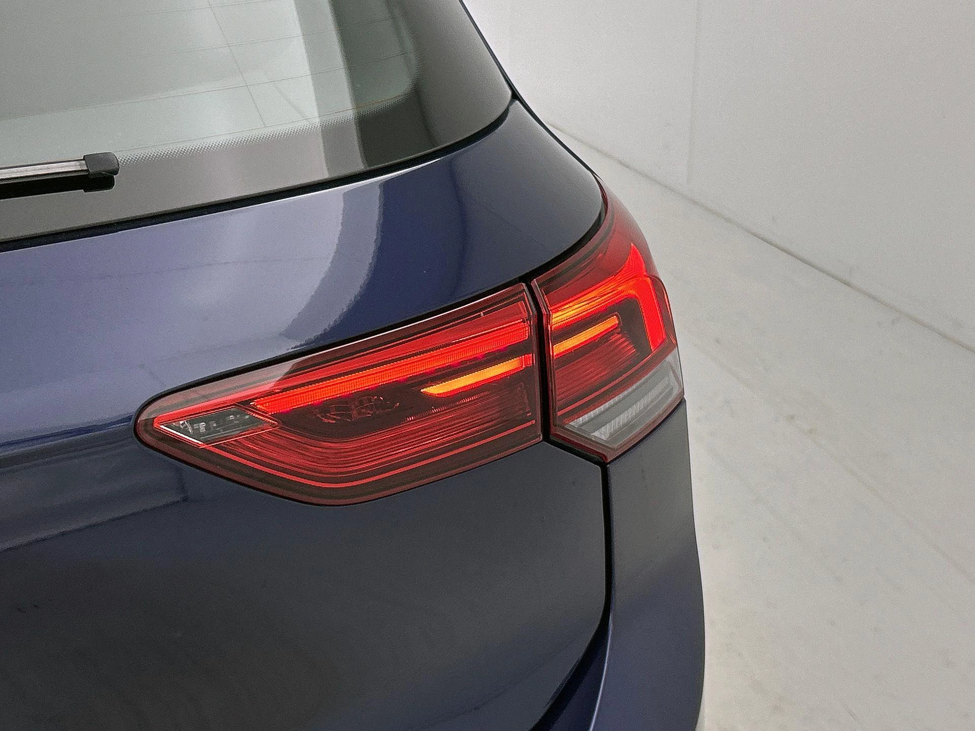 Volkswagen-Golf-image-26