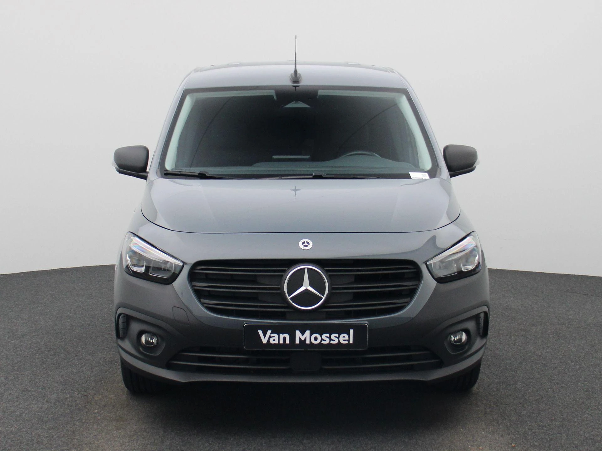 Mercedes-Benz-Citan-image-2
