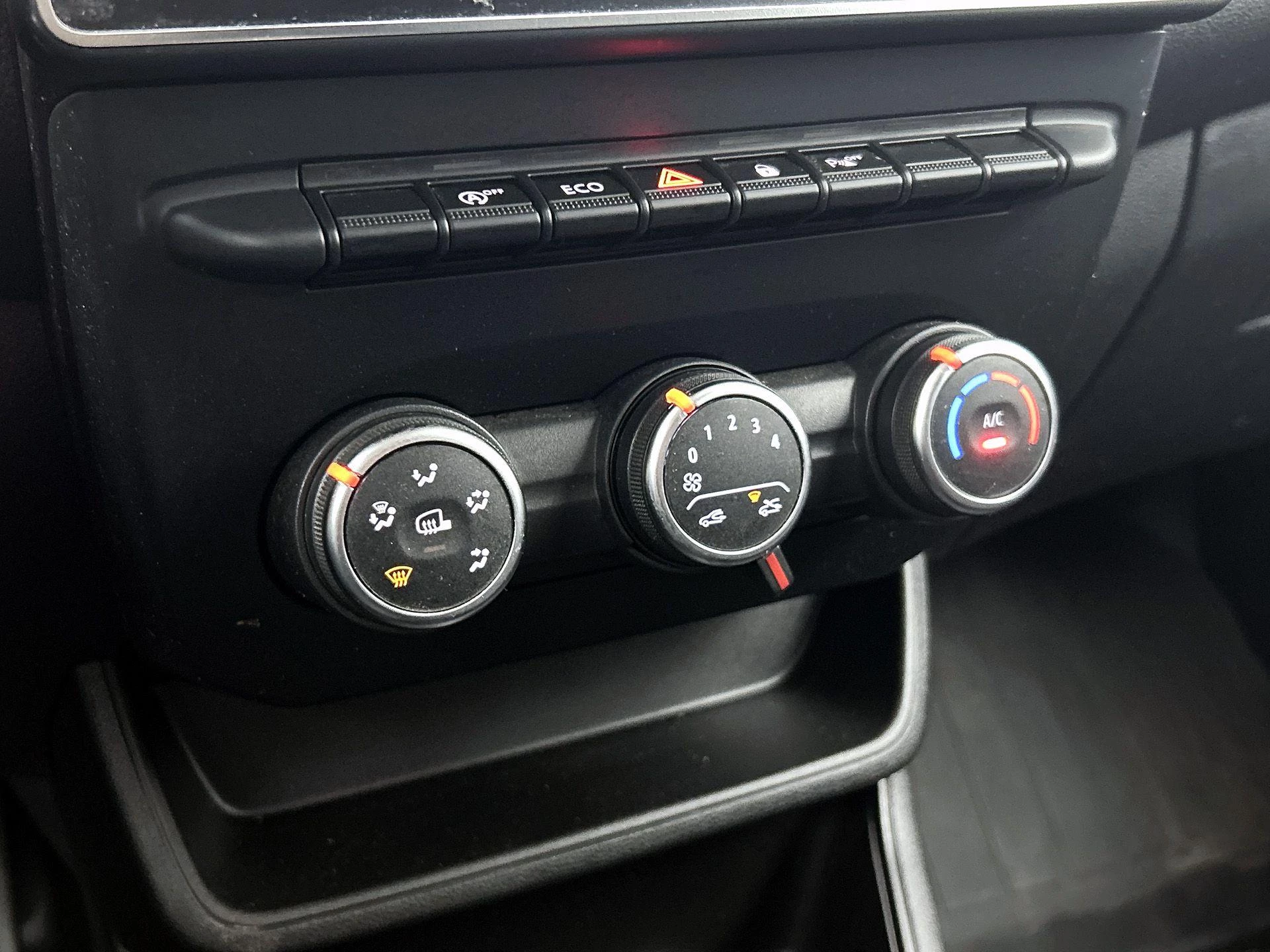 Renault-Express-image-15