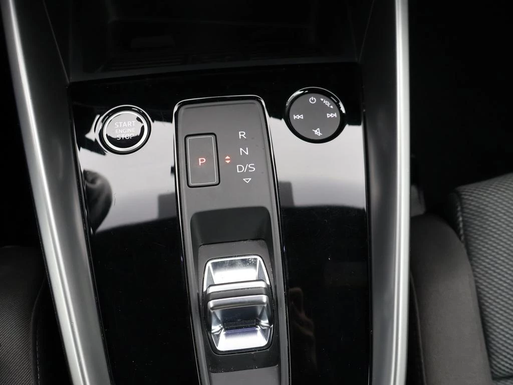 Audi A3 Sportback PHEV Sportback PHEV 40TFSIe S line 204PK *AUTOMAAT*SPORTZETELS*CAMERA*CRUISE*VIRTUAL COCKPIT*APP-CONNECT*PDC*...*