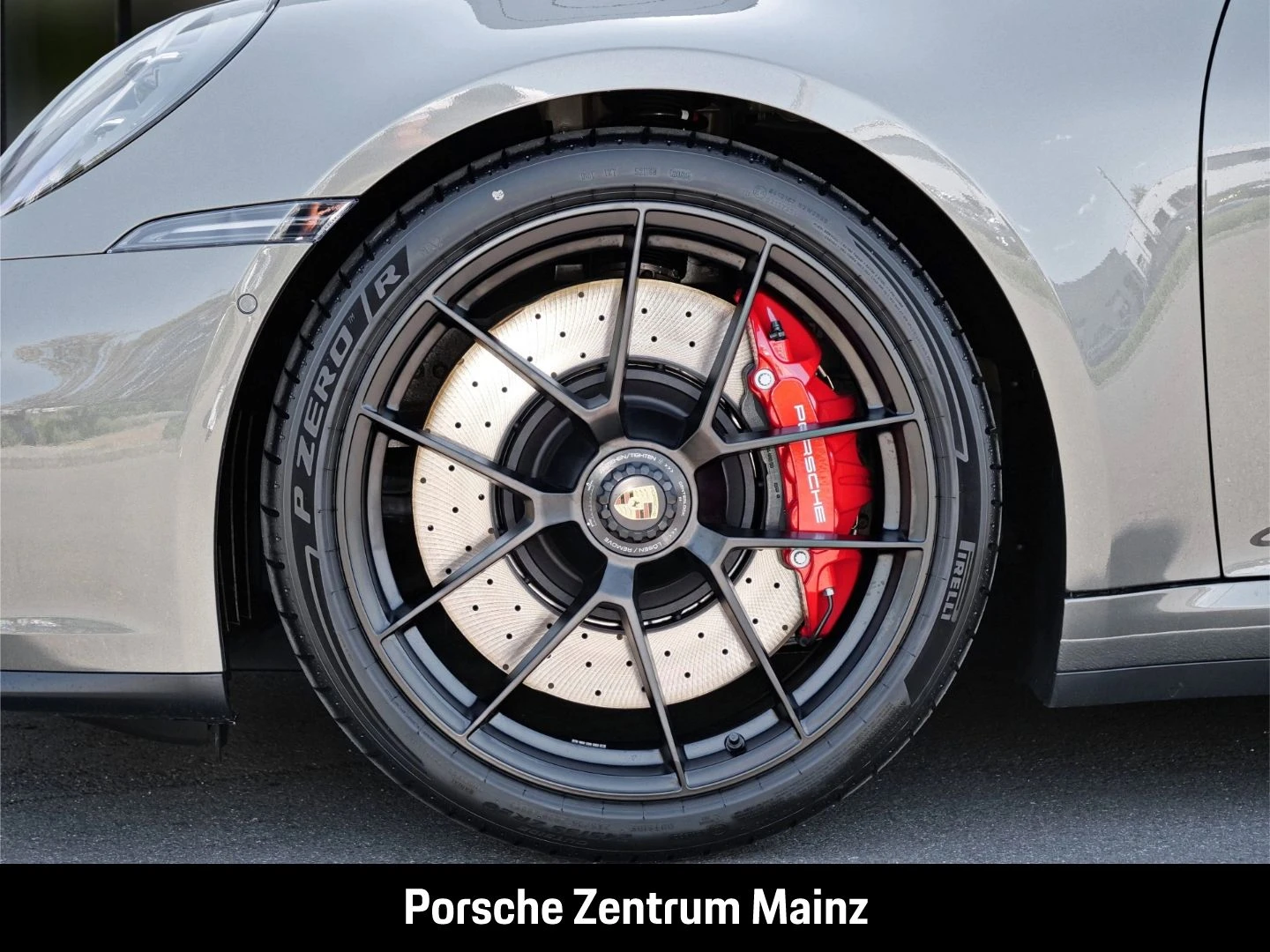 Porsche-911-image-9