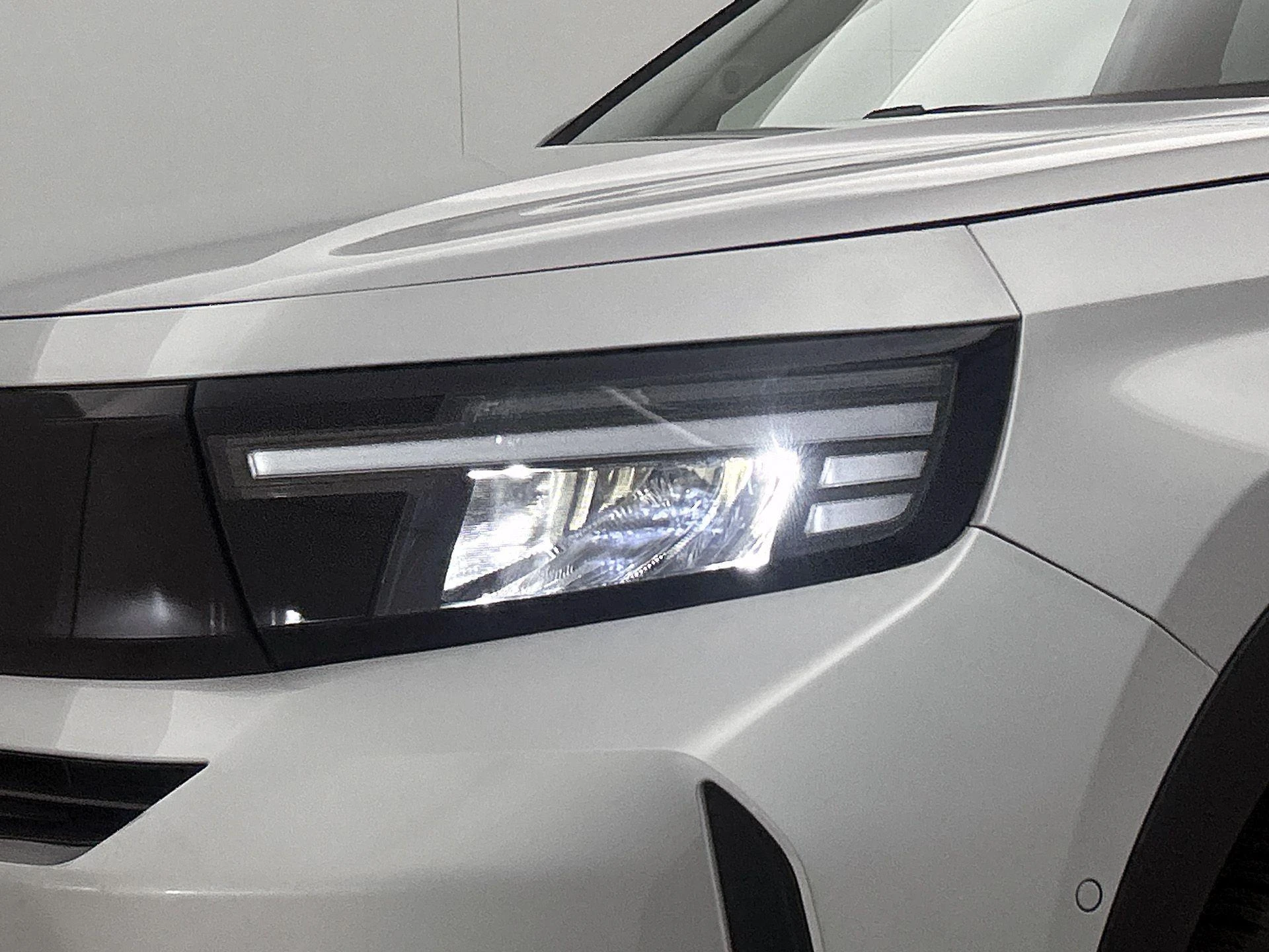 Opel-Frontera-image-6