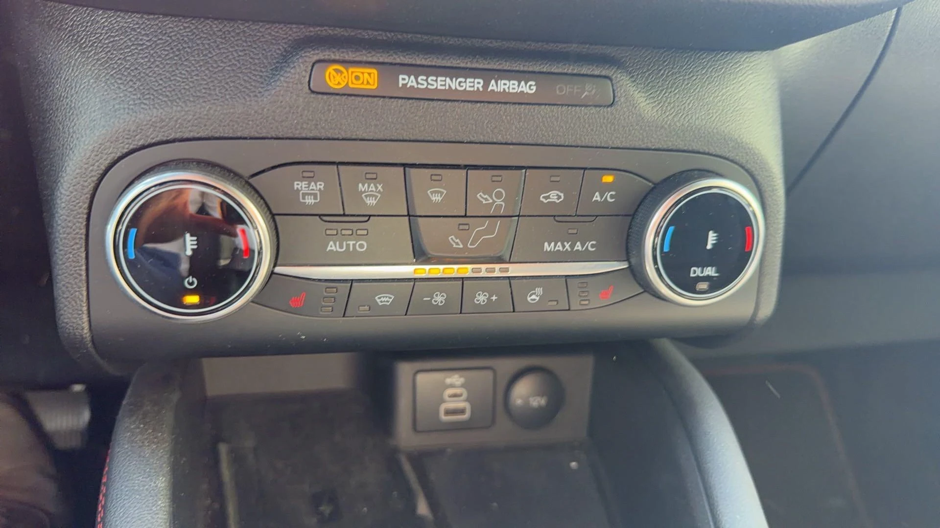 Ford-Kuga-image-10