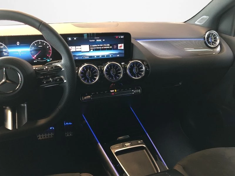 Mercedes-Benz B-Klasse 180 AMG NIGHT AHK WINTER-PAKET SOUND 360° AMG Line