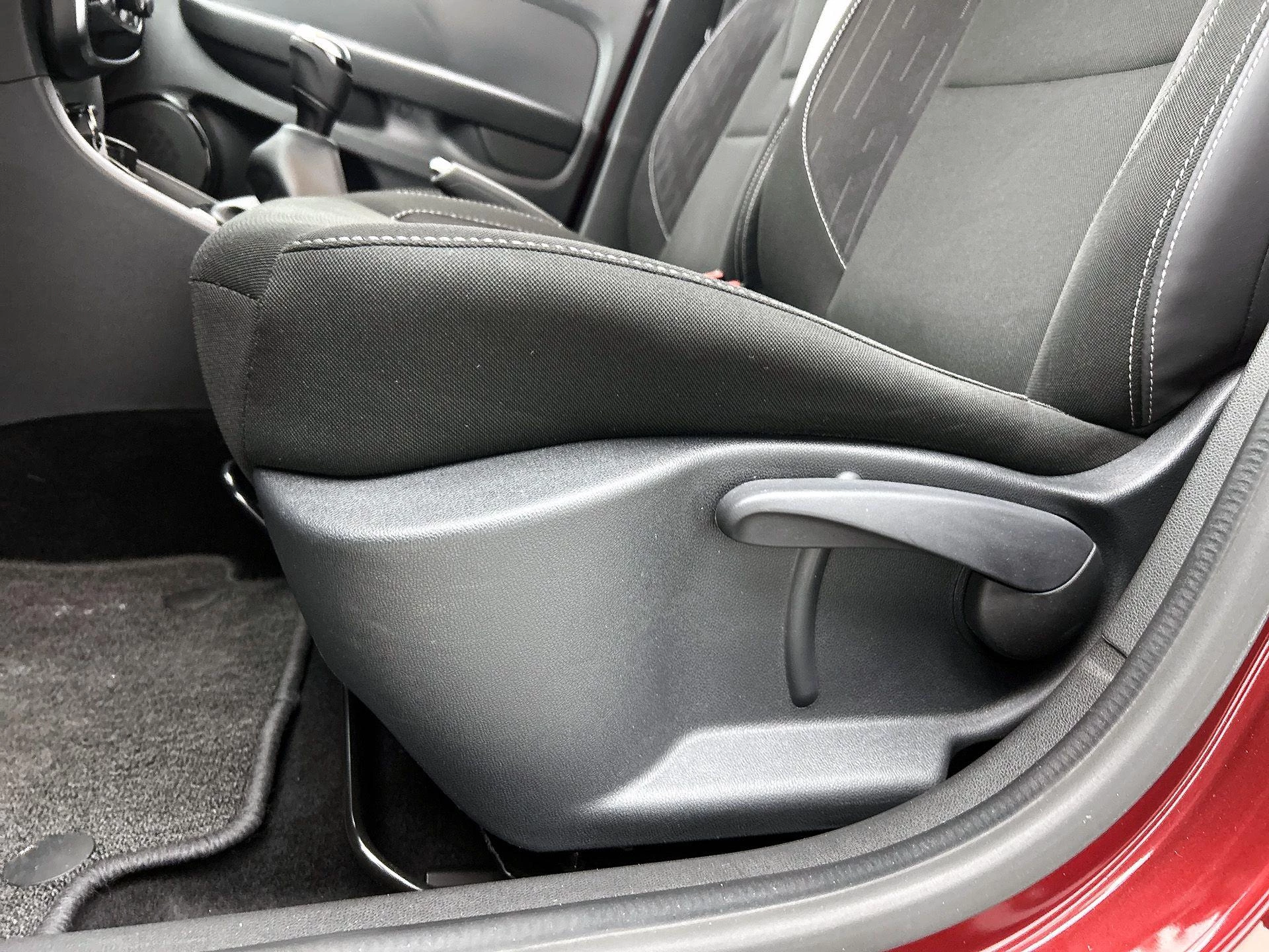 Renault-Clio-image-15