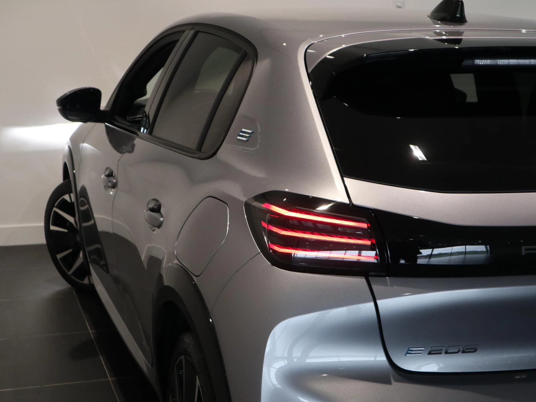 Peugeot-208-image-29