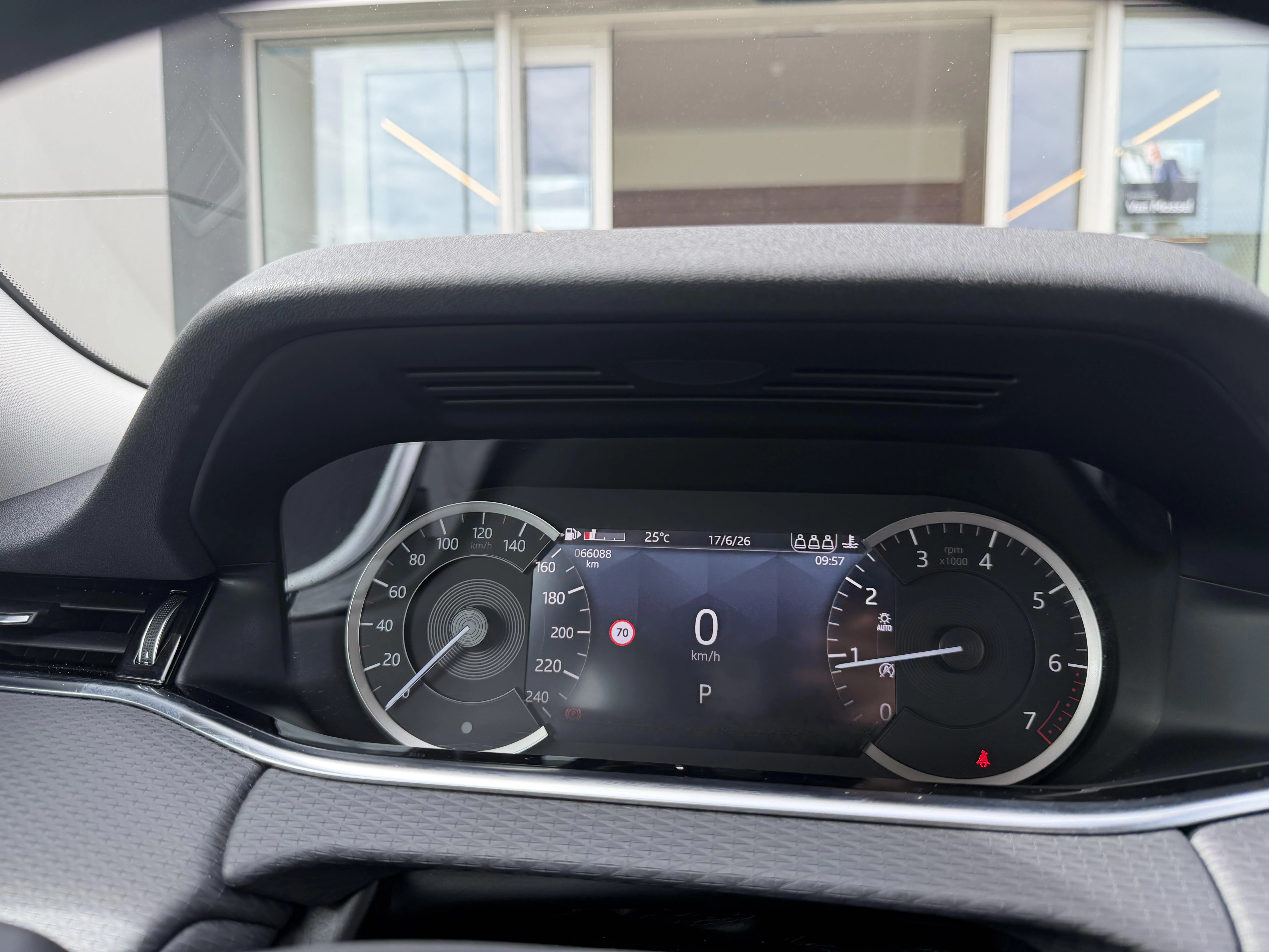 Land Rover Range Rover Evoque P160 S FWD Auto. 23MY