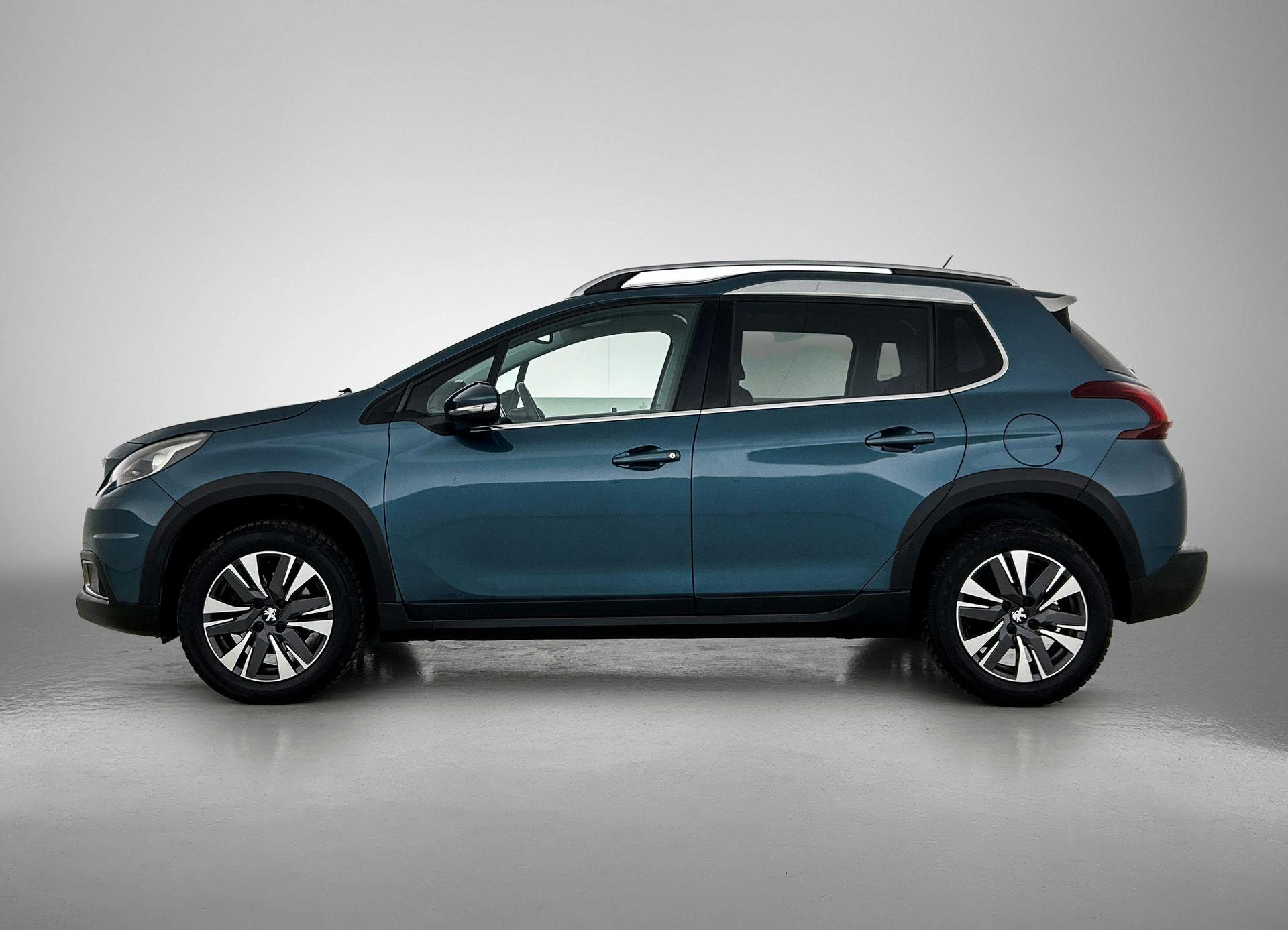 Peugeot-2008-image-1
