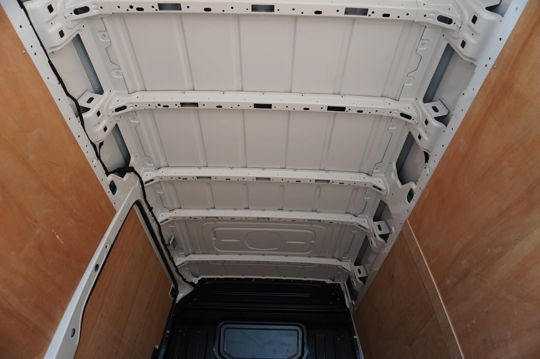 Volkswagen-Crafter-image-17
