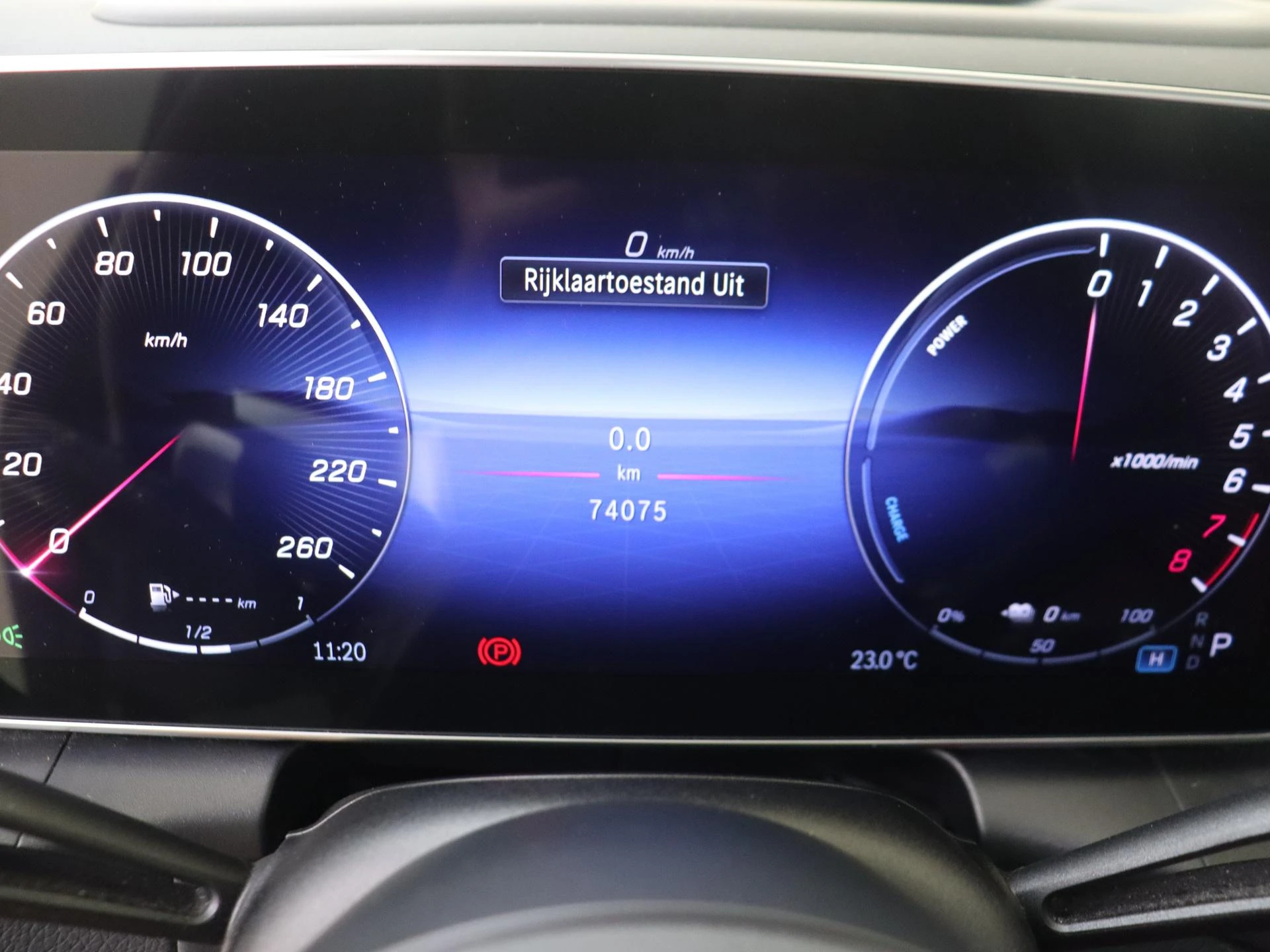 Mercedes-Benz-GLC-image-11