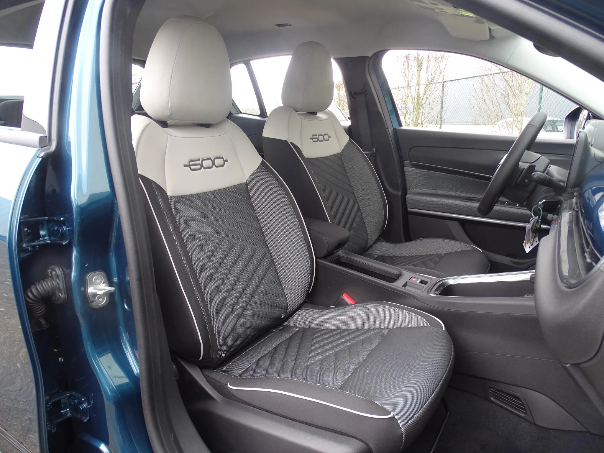 Fiat 600 1.2 Hybrid 145cv DCT Icon