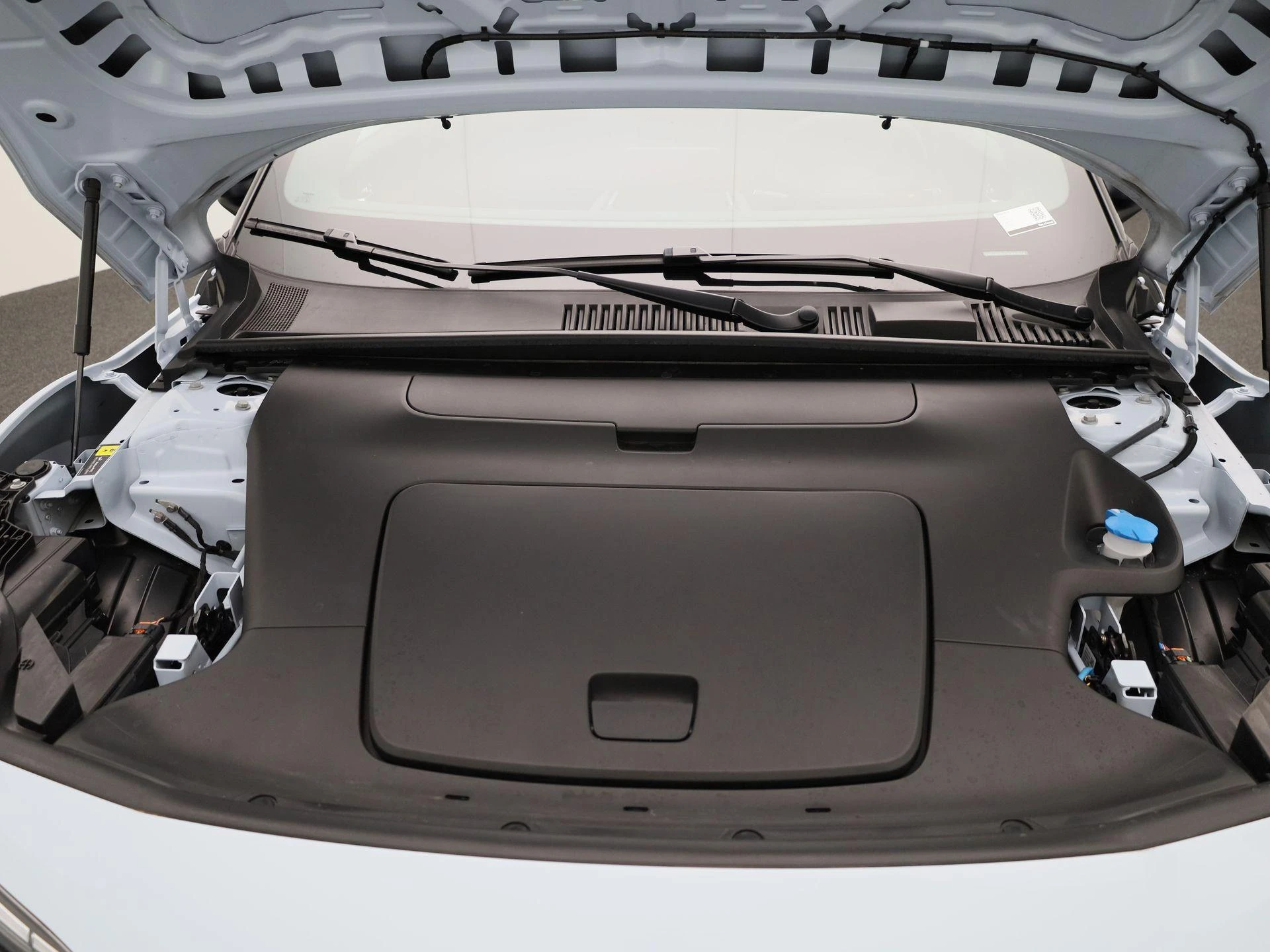 Volvo-EX30-image-38