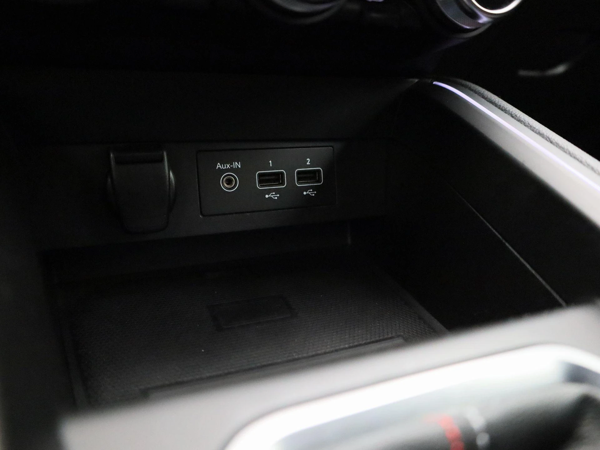 Renault-Clio-image-21