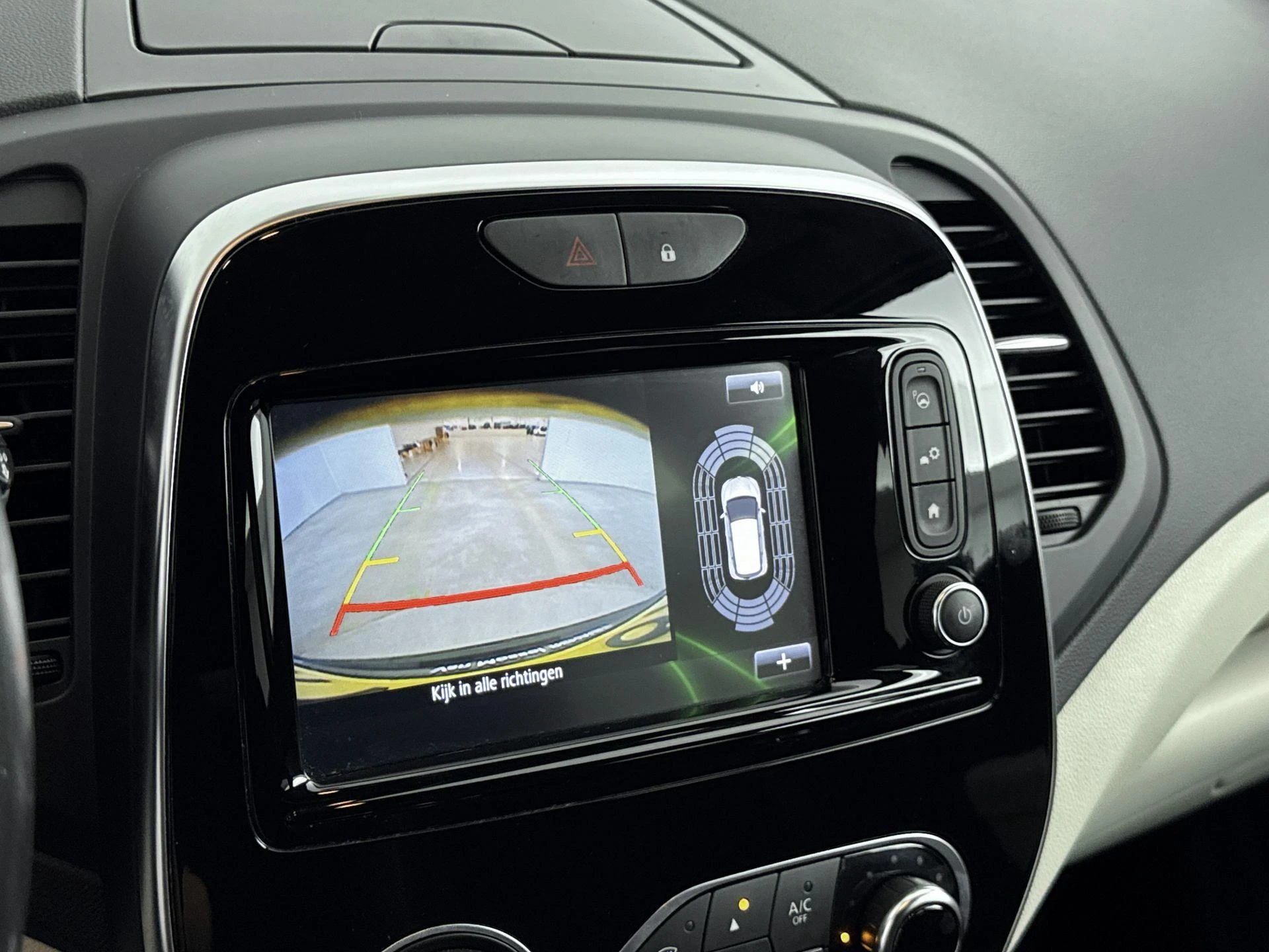 Renault-Captur-image-10
