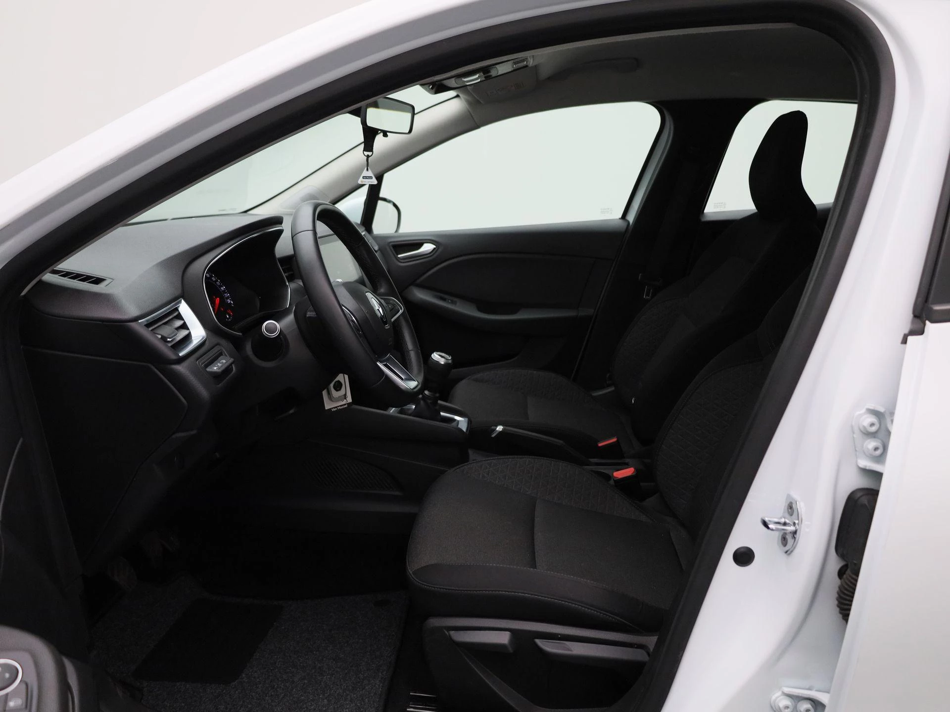 Renault-Clio-image-9