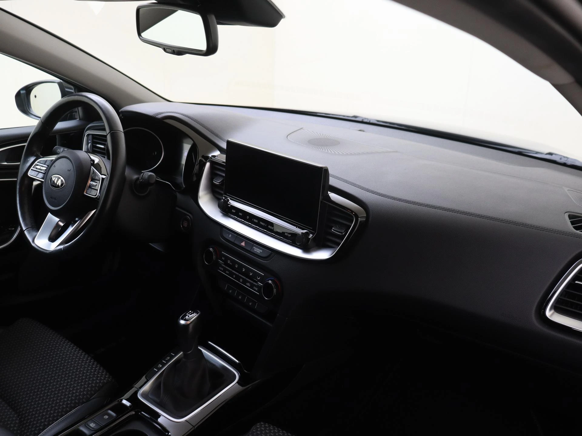 Kia-Ceed Sportswagon-image-4