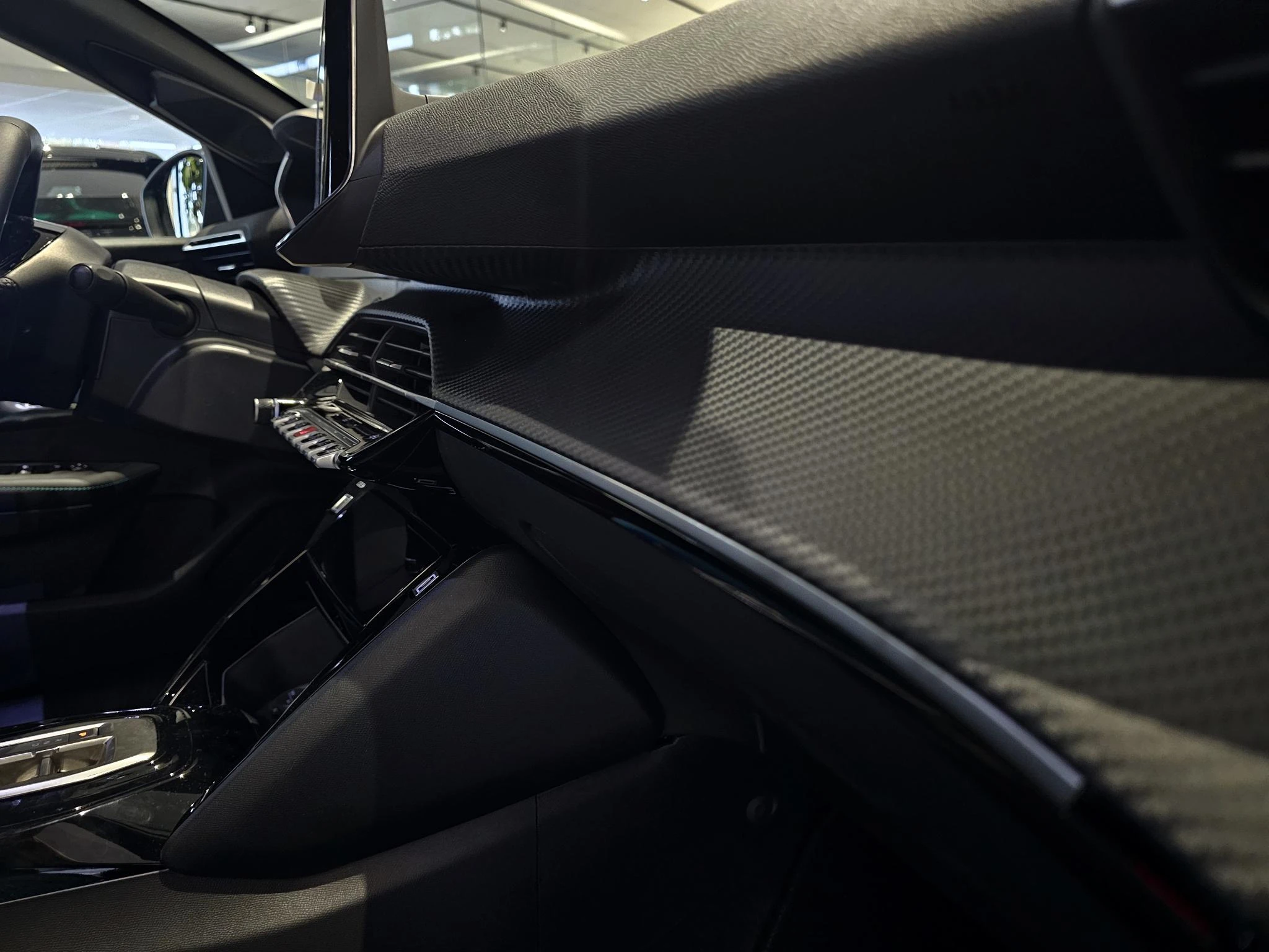 Peugeot-208-image-26