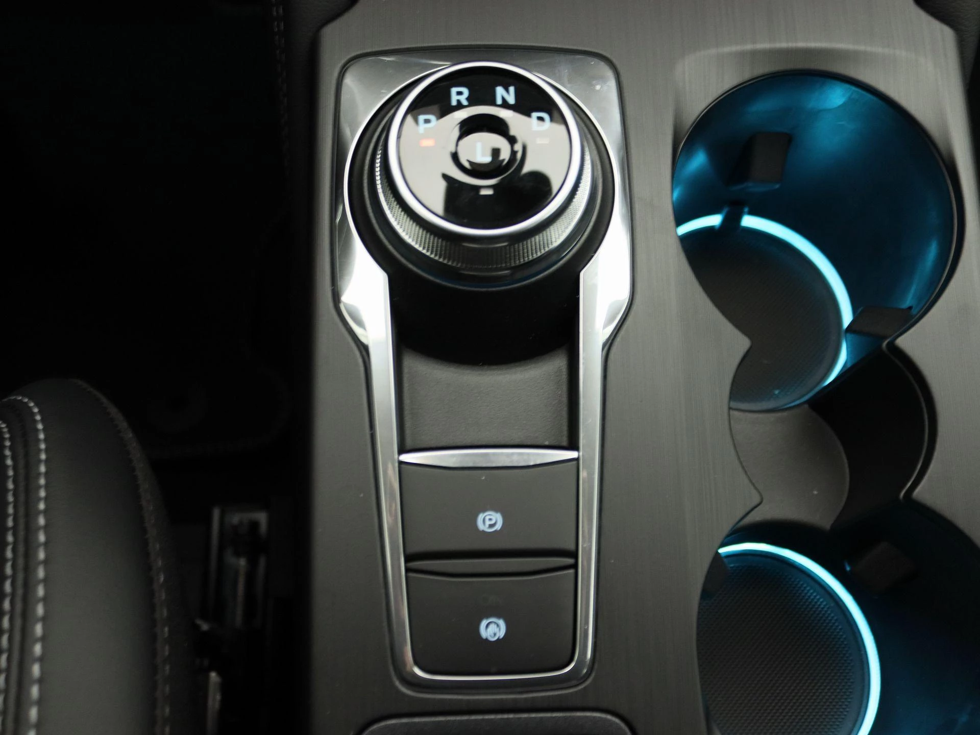 Ford-Kuga-image-18