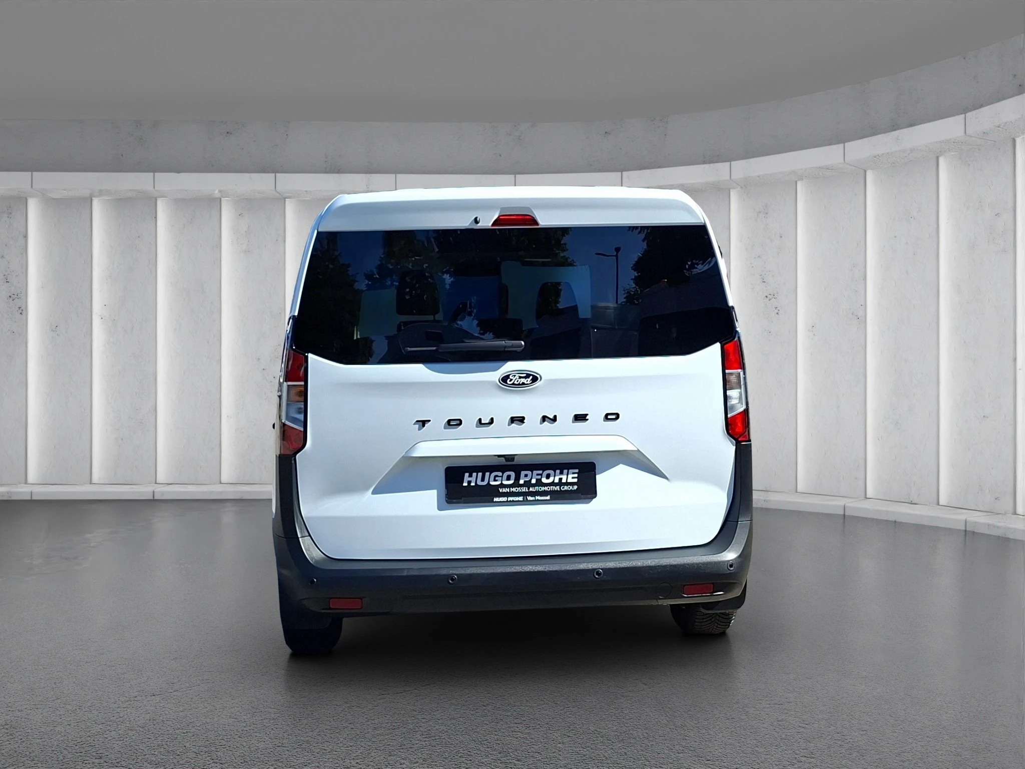 Ford-Tourneo Courier-image-3