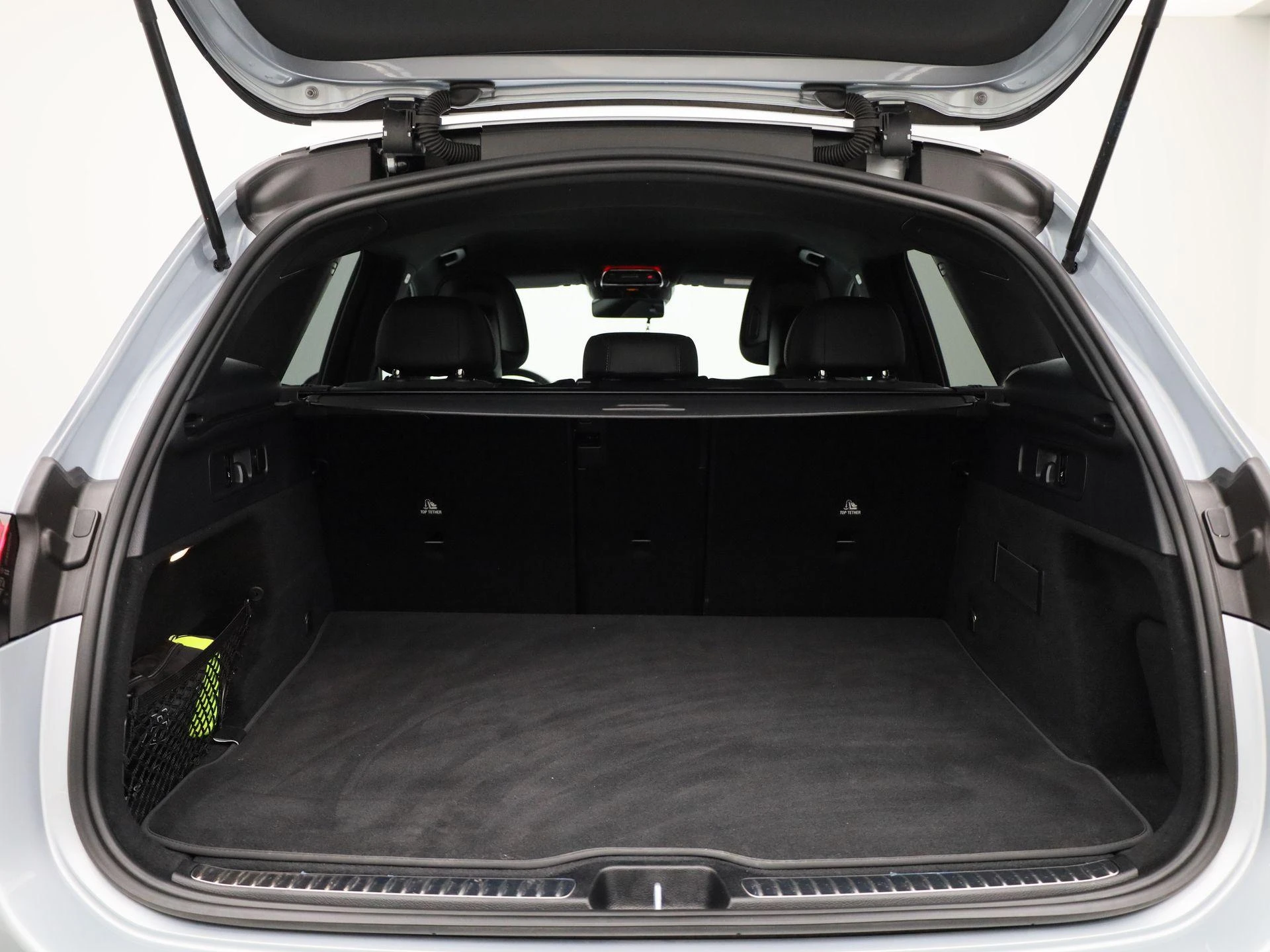 Mercedes-Benz-GLC-image-12