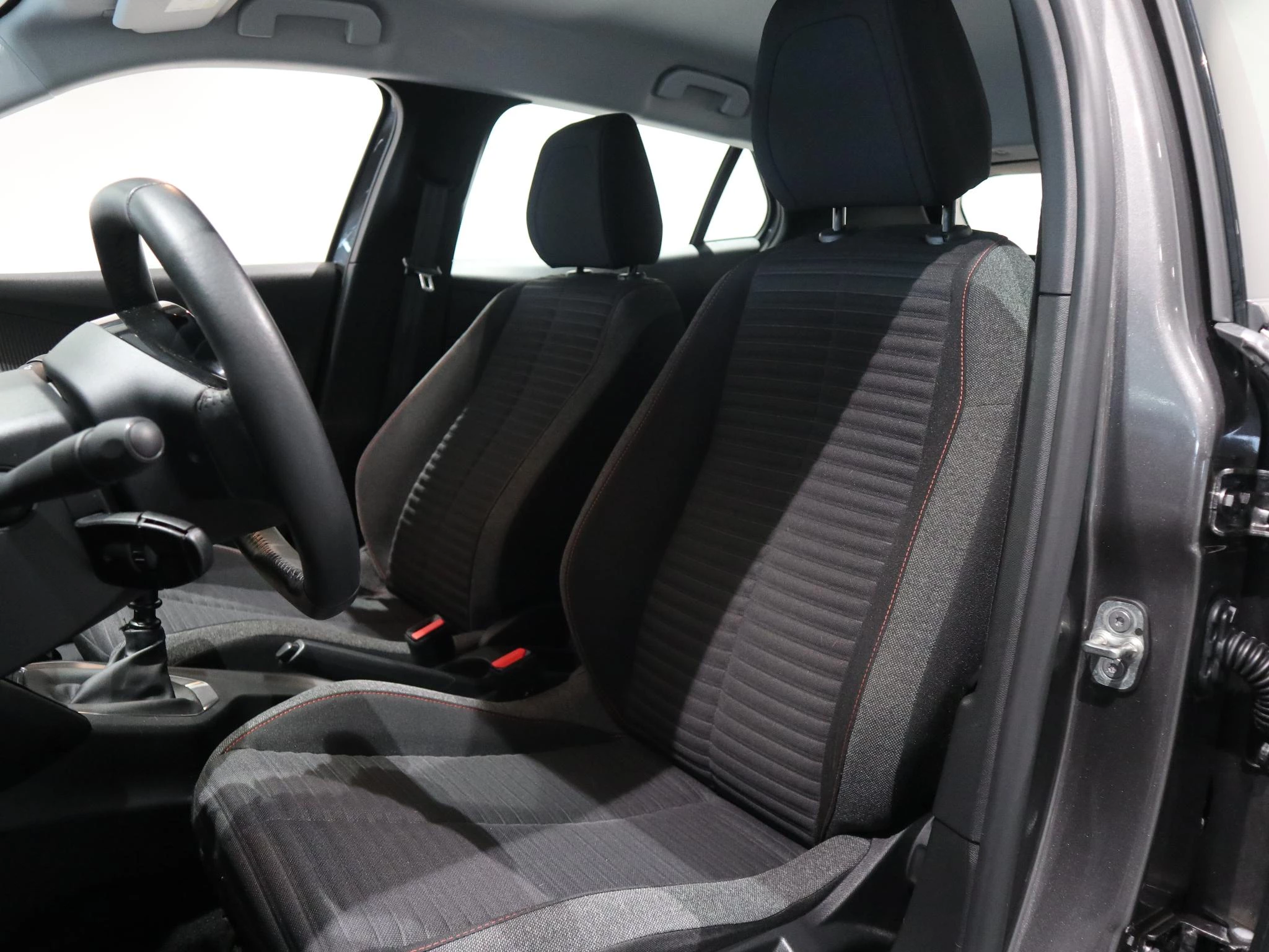 Peugeot-2008-image-7