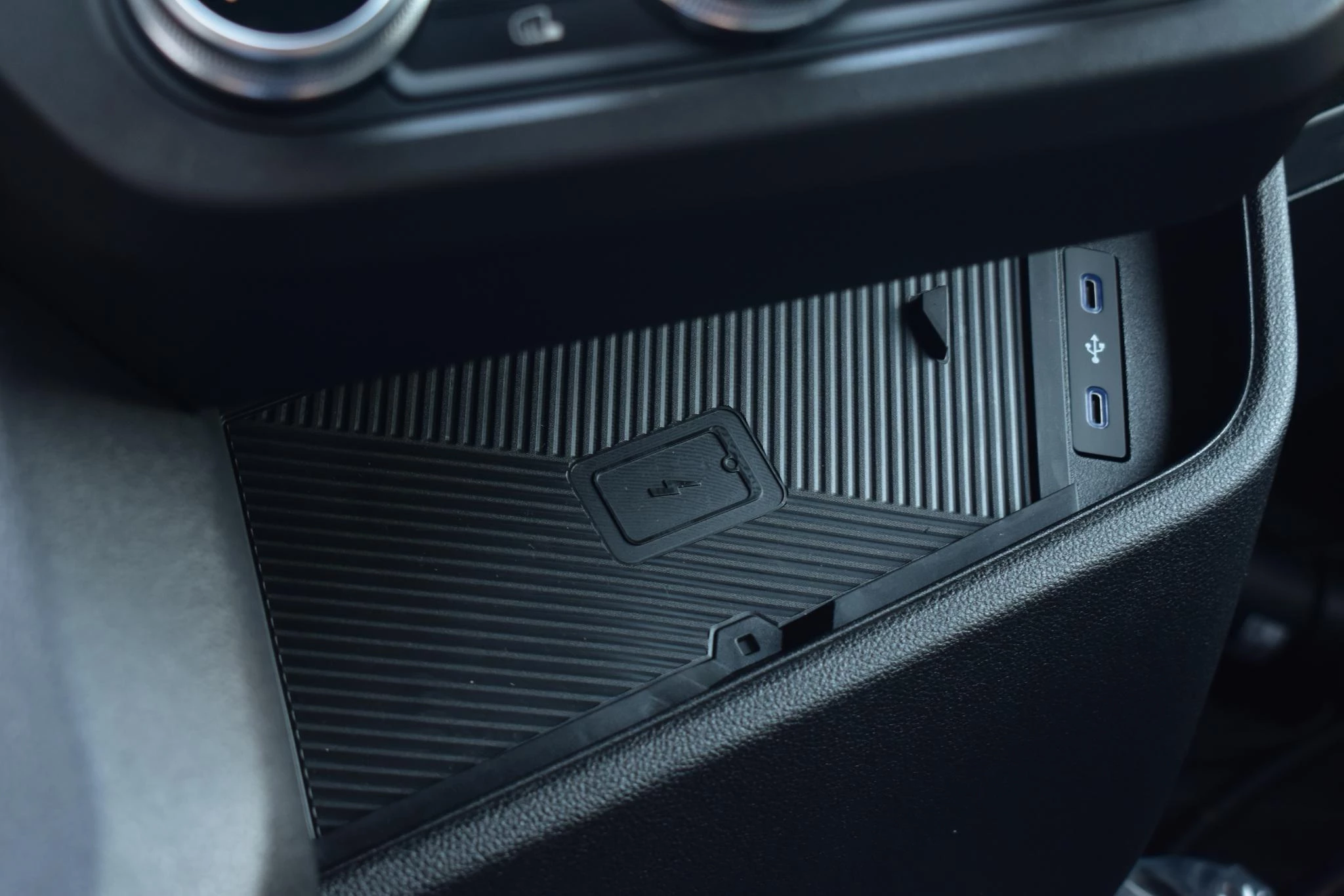 Nissan-Interstar-image-34