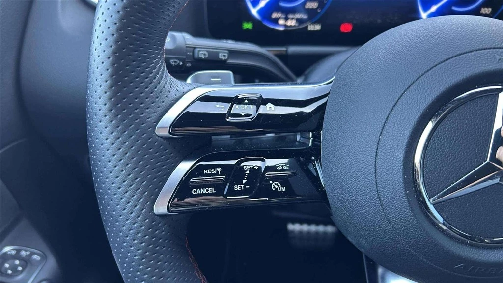 Mercedes-Benz-EQA-image-11