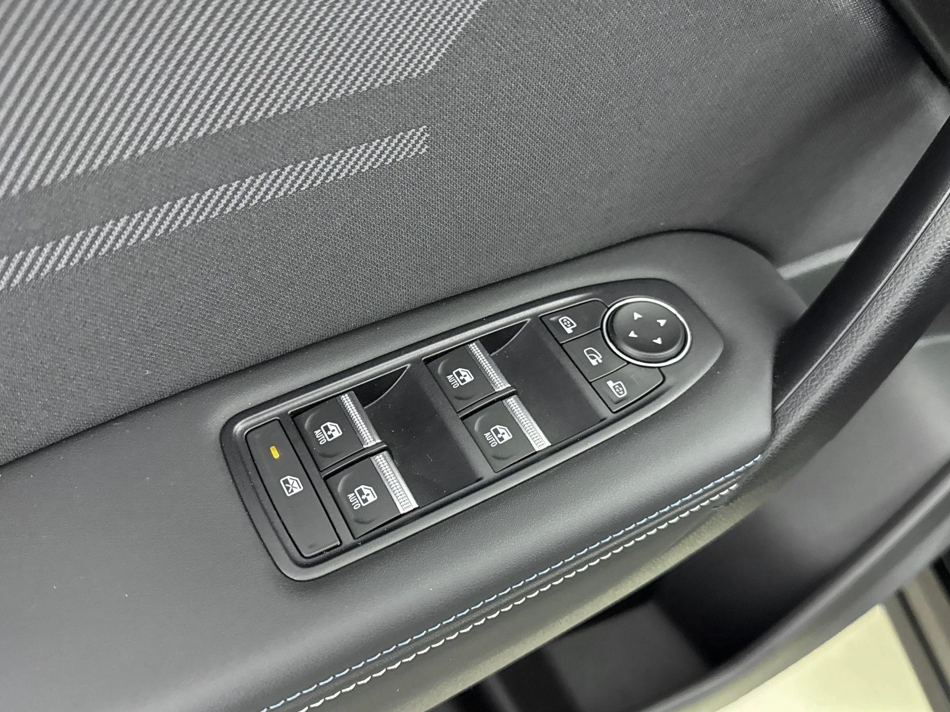 Renault-Captur-image-9